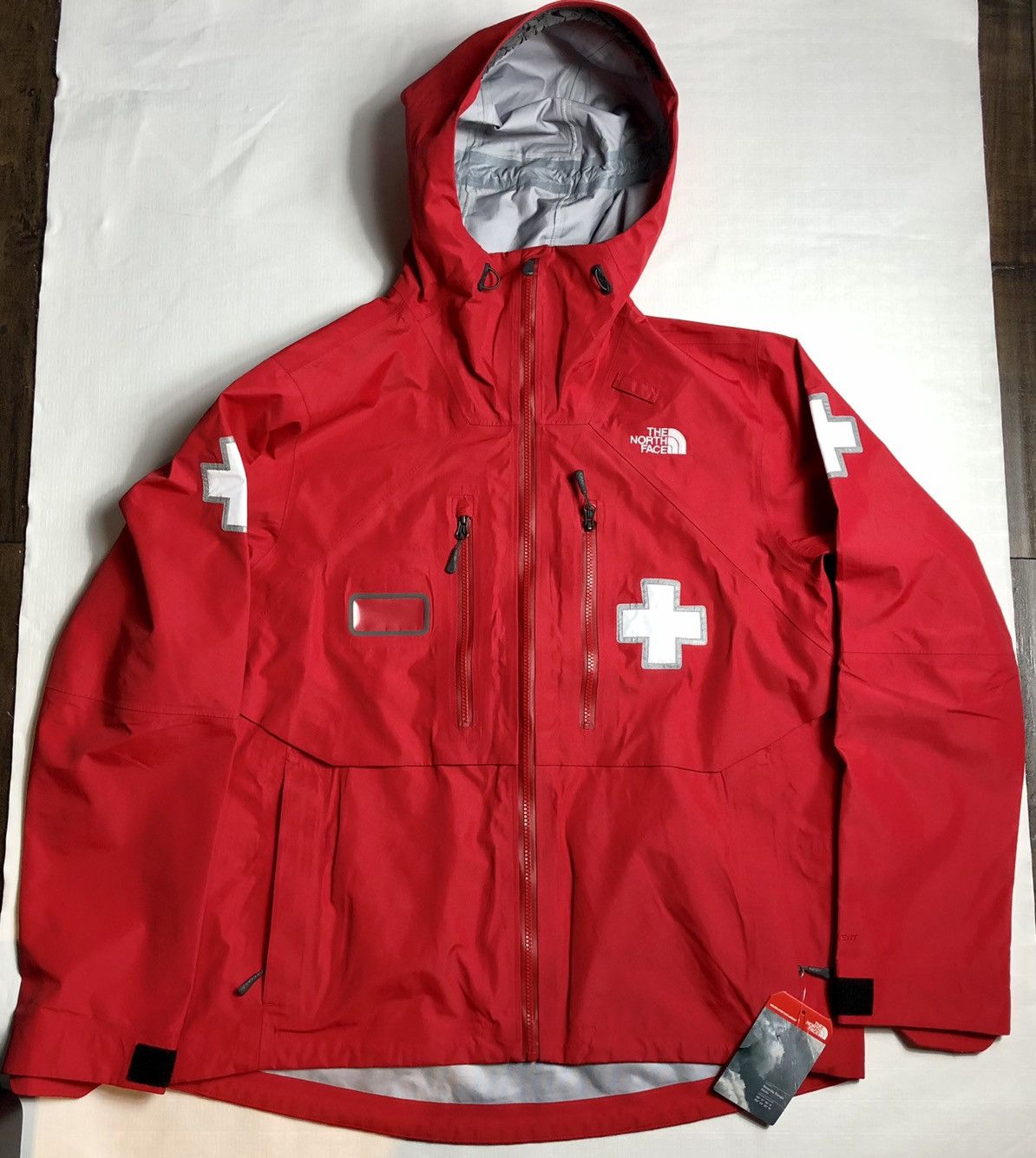 The North Face LAST DROP! NWT RED CROSS MOUNTAIN PATROL PARKA