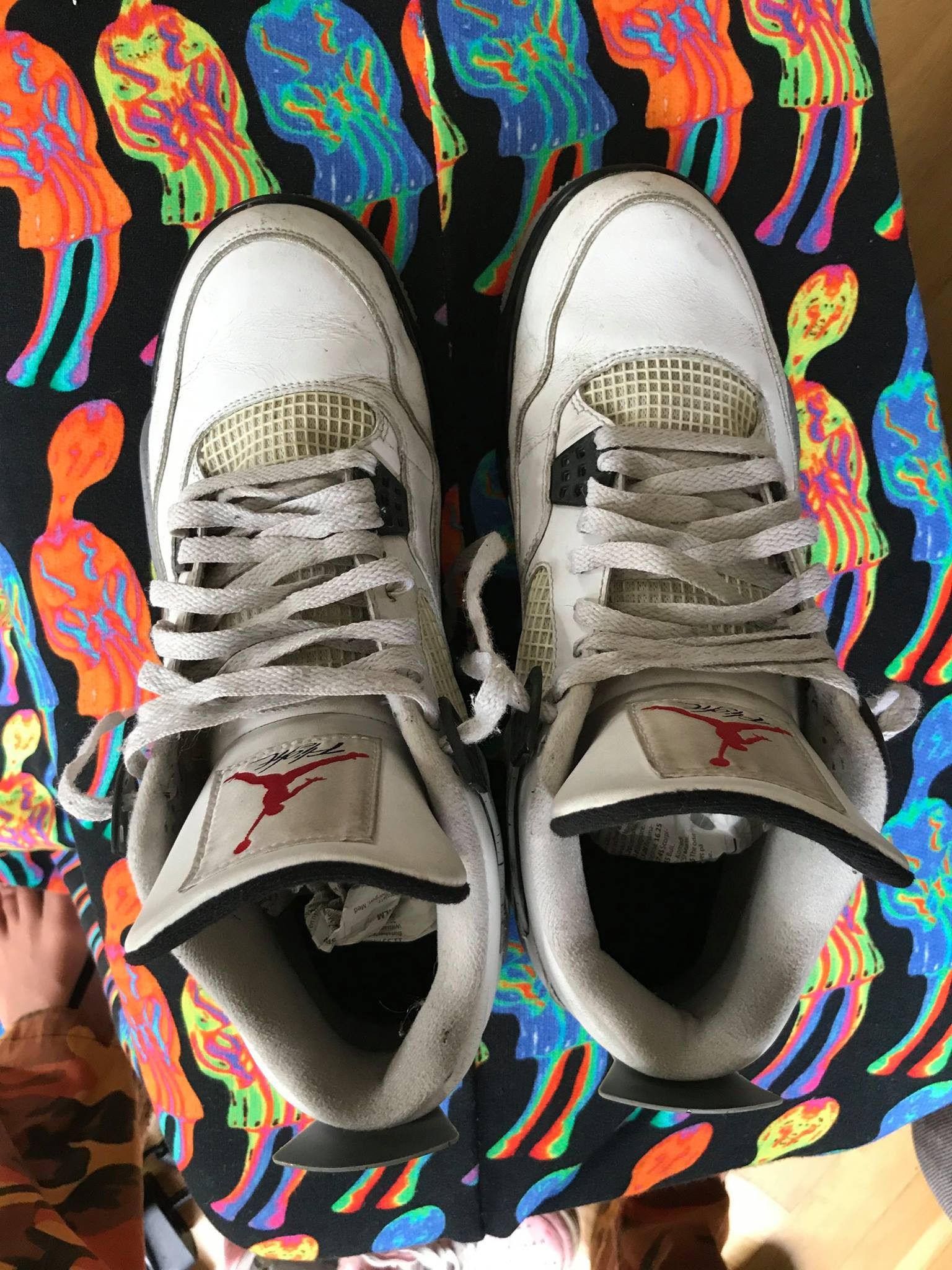 Jordan Brand AIR JORDAN 4 WHITE CEMENTS SZ 11 Size US 11 / EU 44 - 13 Thumbnail