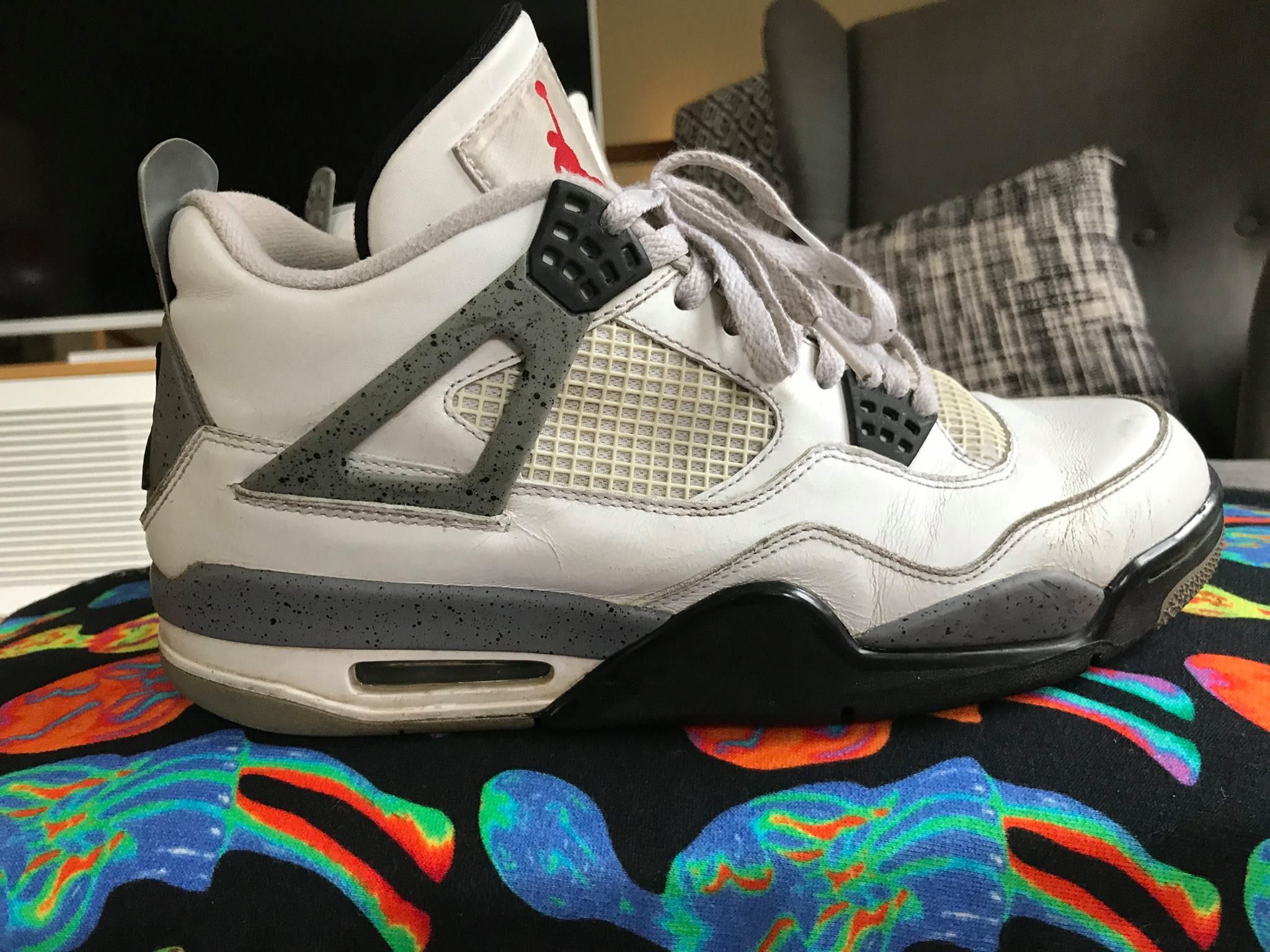 Jordan Brand AIR JORDAN 4 WHITE CEMENTS SZ 11 Size US 11 / EU 44 - 5 Thumbnail