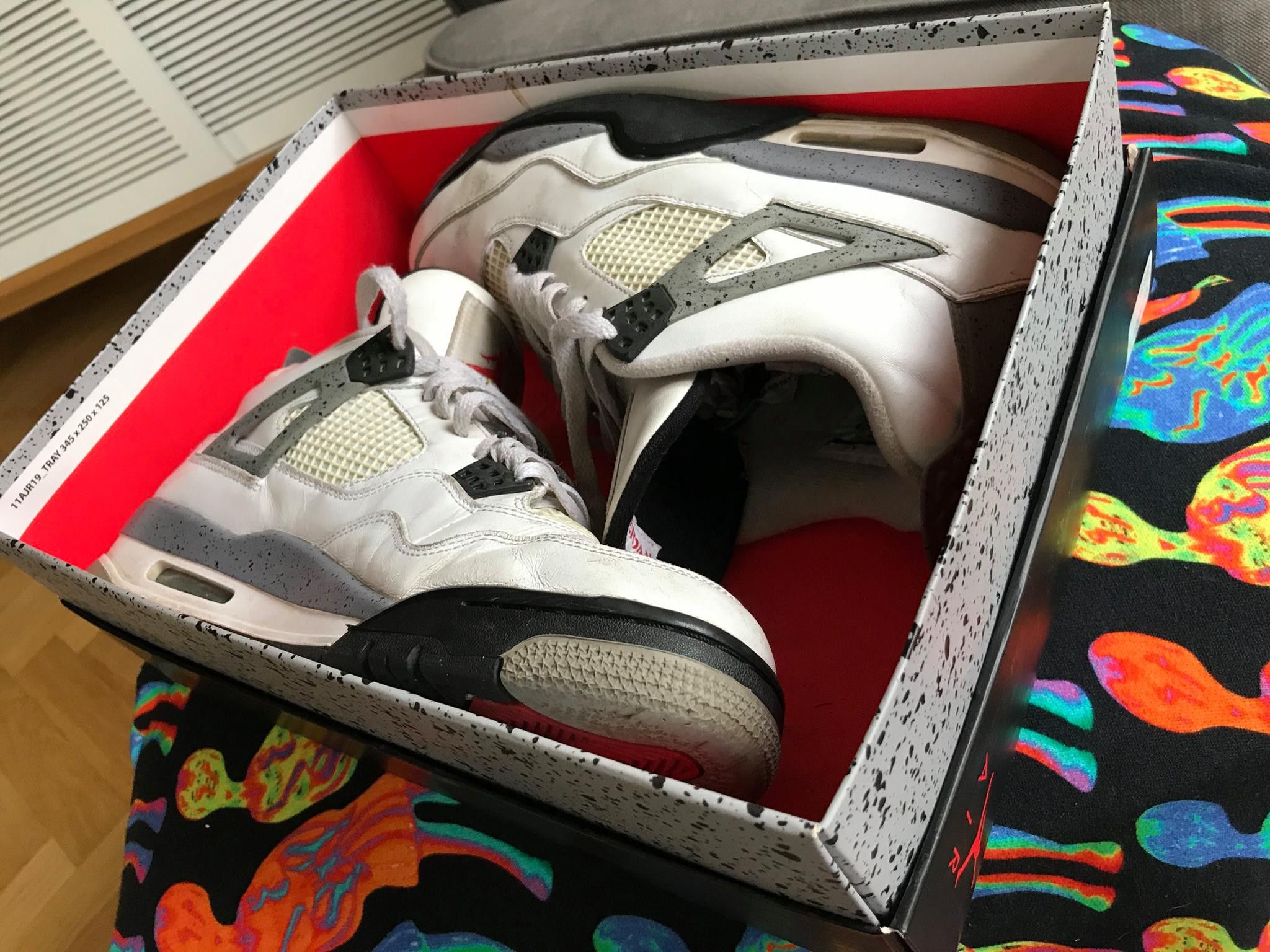 Jordan Brand AIR JORDAN 4 WHITE CEMENTS SZ 11 Size US 11 / EU 44 - 3 Thumbnail