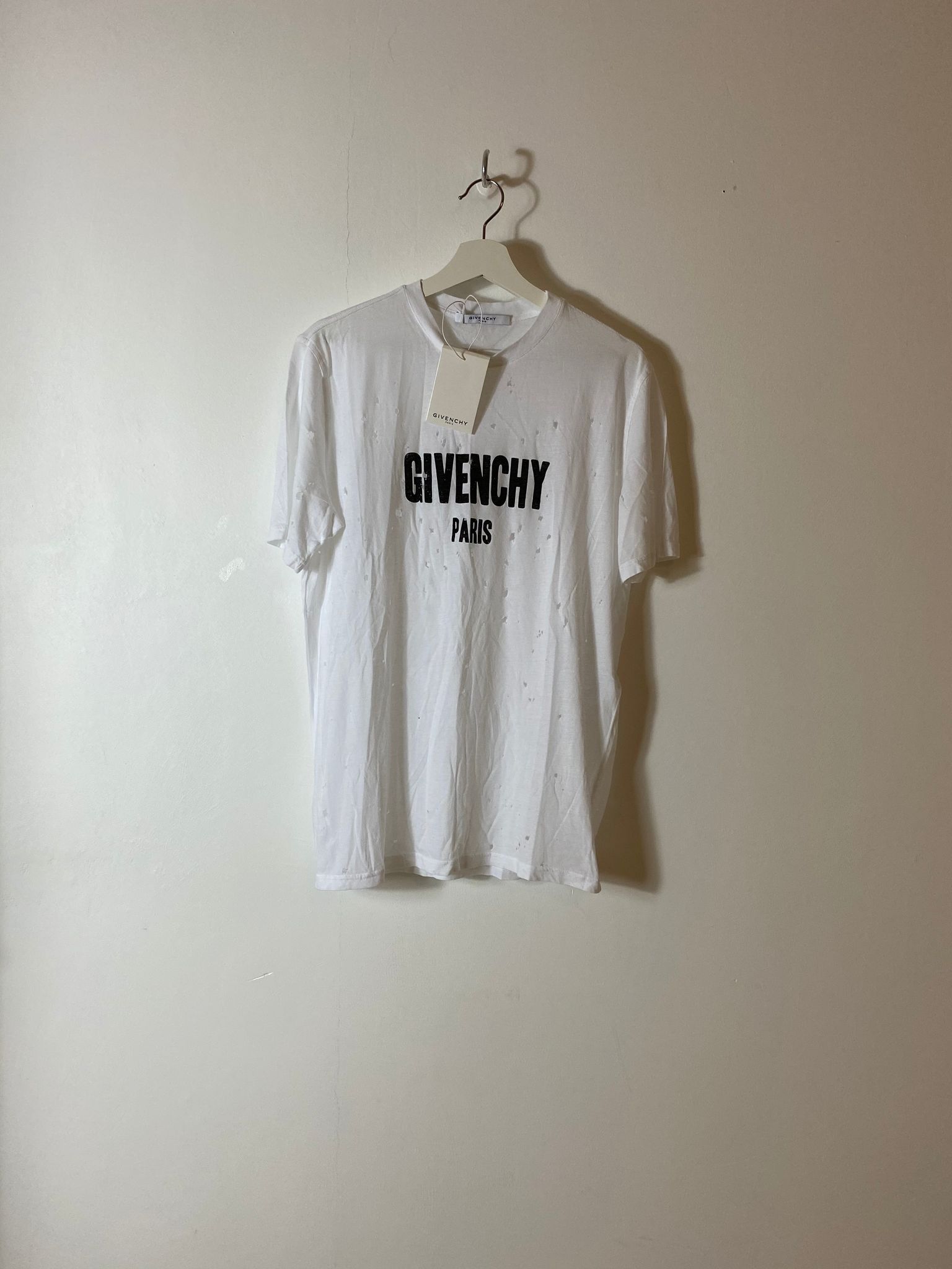 Givenchy Givenchy Distressed Logo T-Shirt Size US XS / EU 42 / 0 - 1 Thumbnail