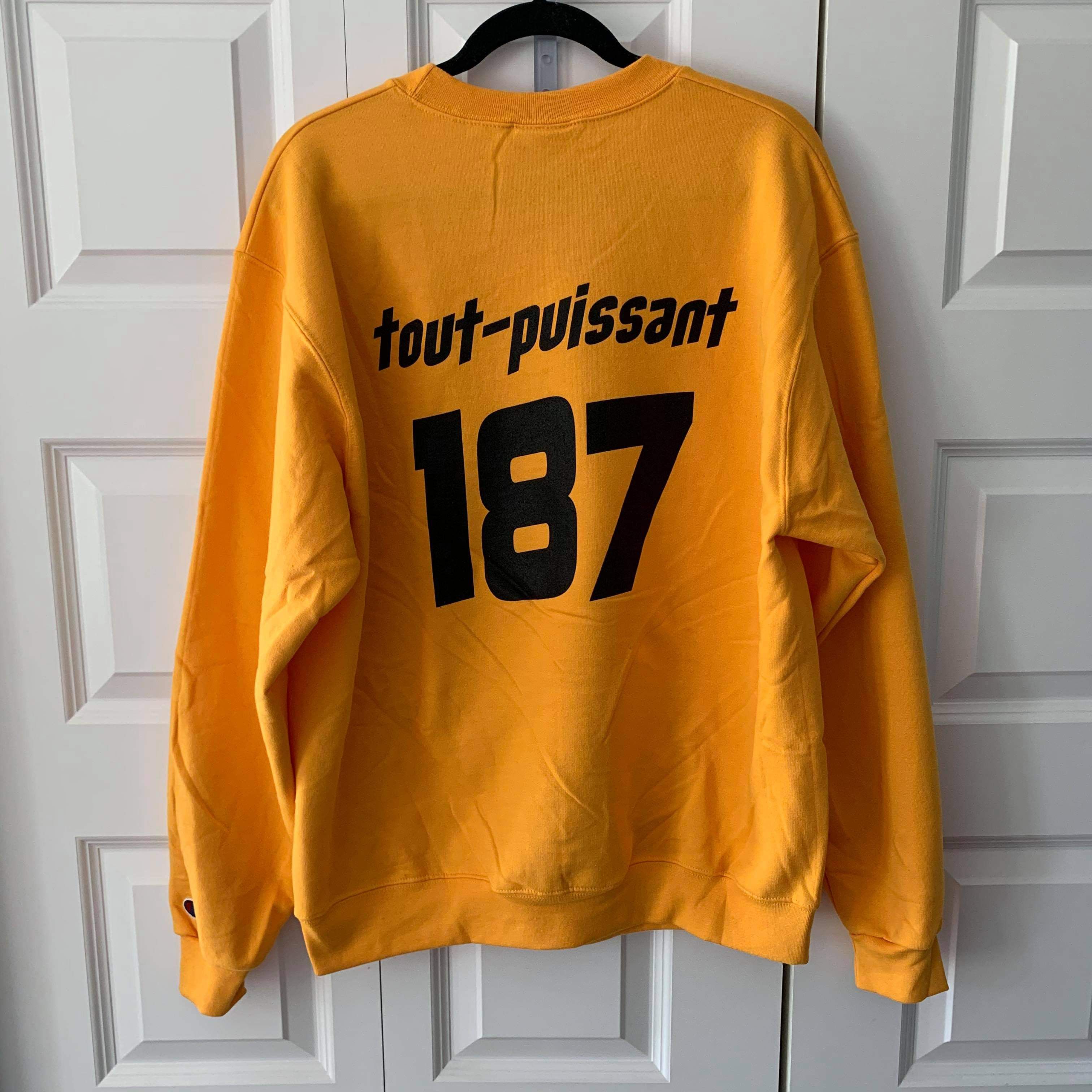 Champion Pray for Paris Crewneck Pelayo Large Yellow Brand New Size US L / EU 52-54 / 3 - 2 Thumbnail