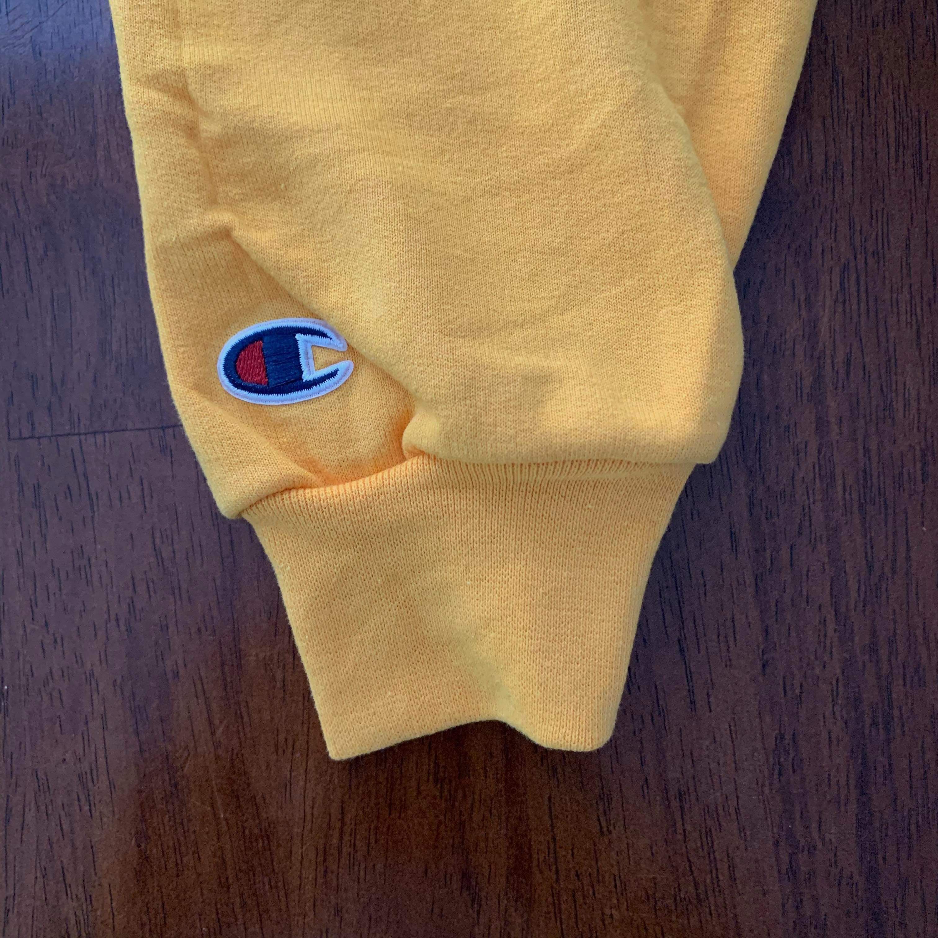 Champion Pray for Paris Crewneck Pelayo Large Yellow Brand New Size US L / EU 52-54 / 3 - 6 Thumbnail