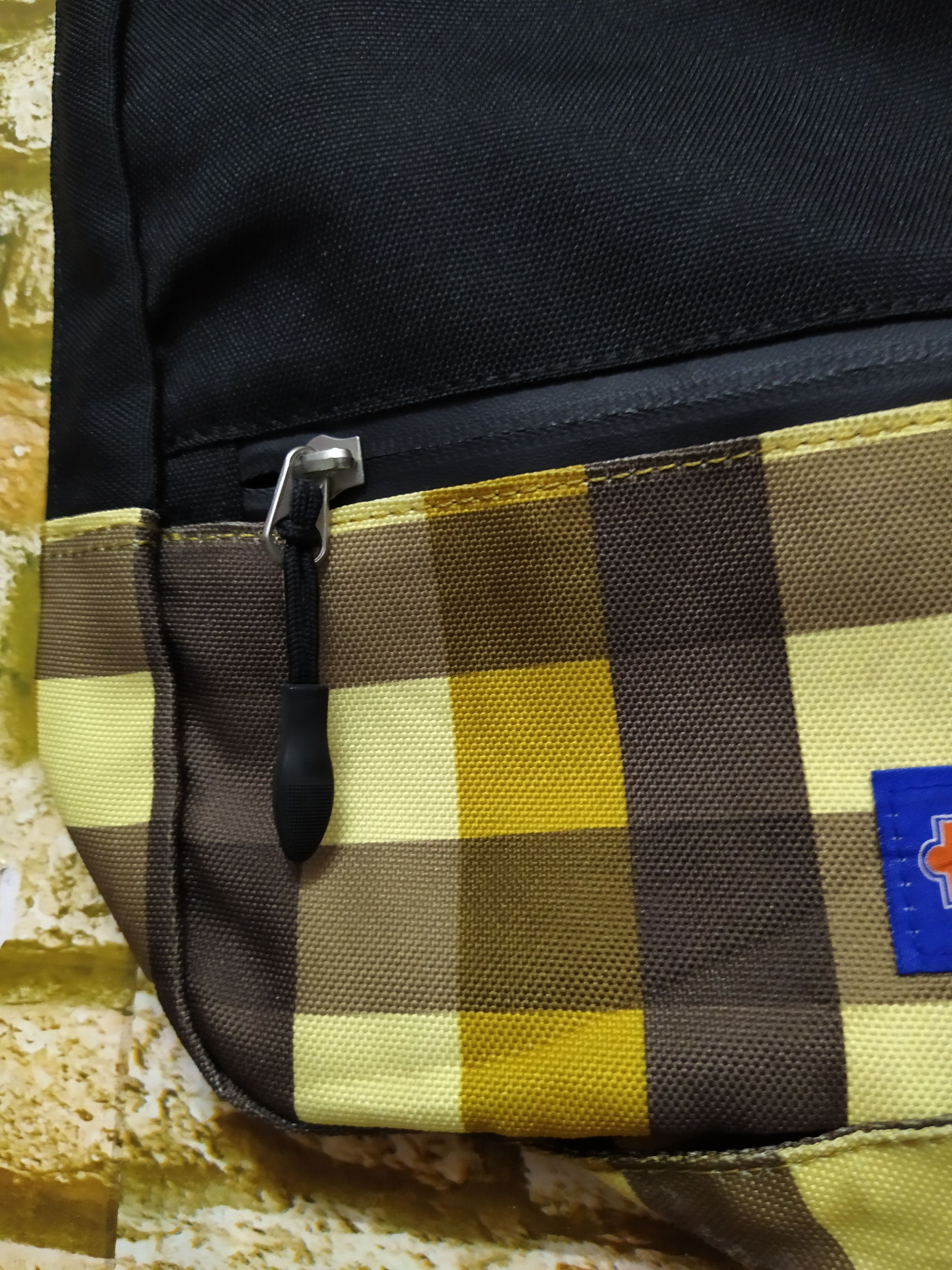 Beams Plus BEAMS x GEORGIA CROSSBODY BAG (C40) Size ONE SIZE - 3 Thumbnail