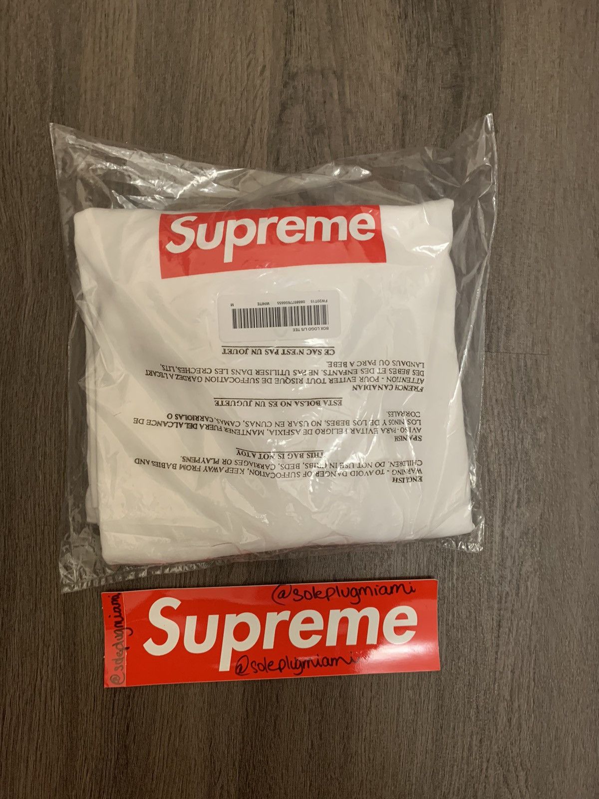 Cheapest box logo outlet supreme