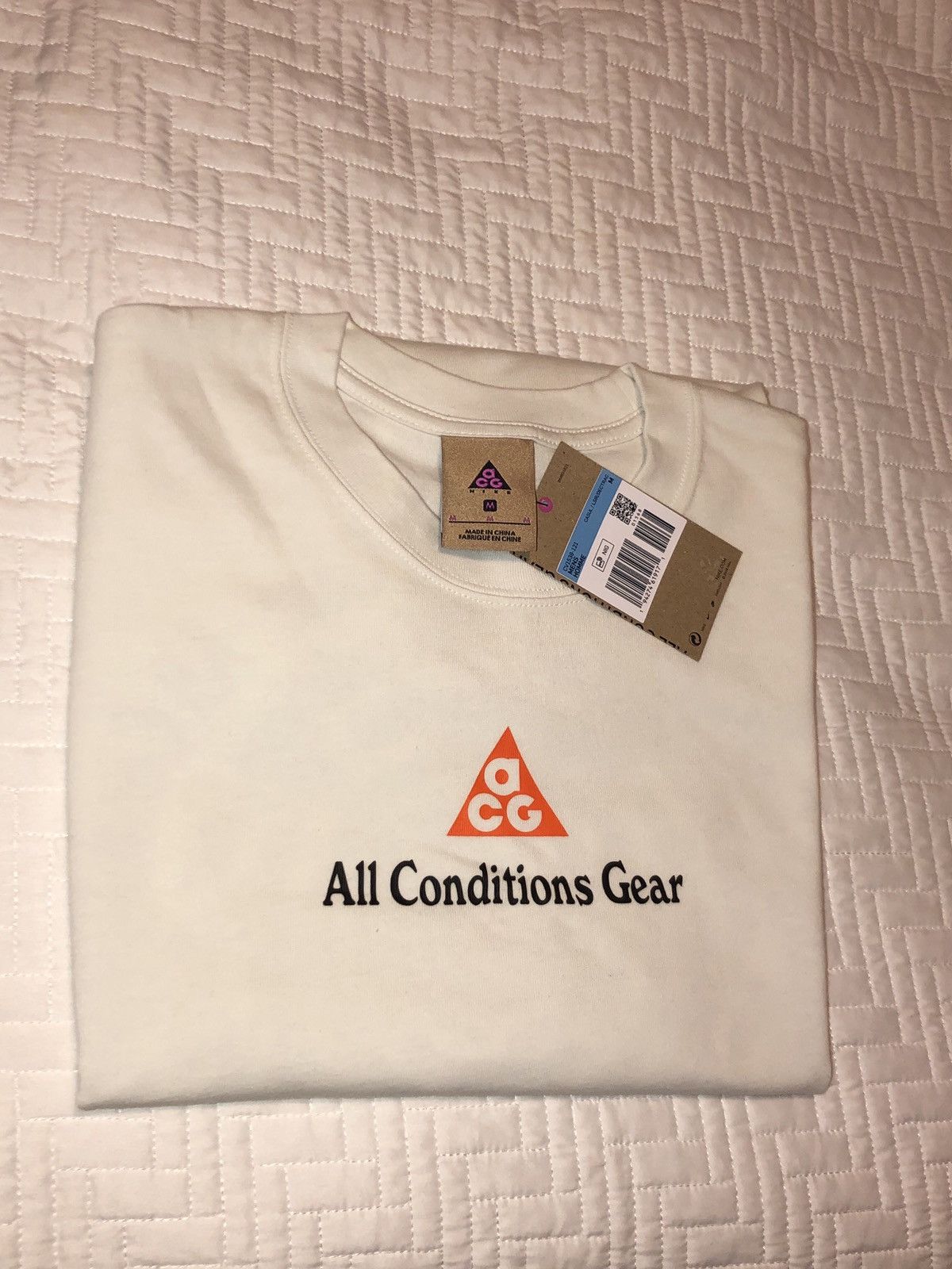 nike acg volcano shirt