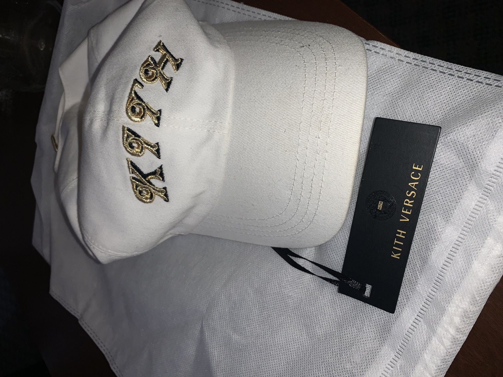 Kith versace hat deals