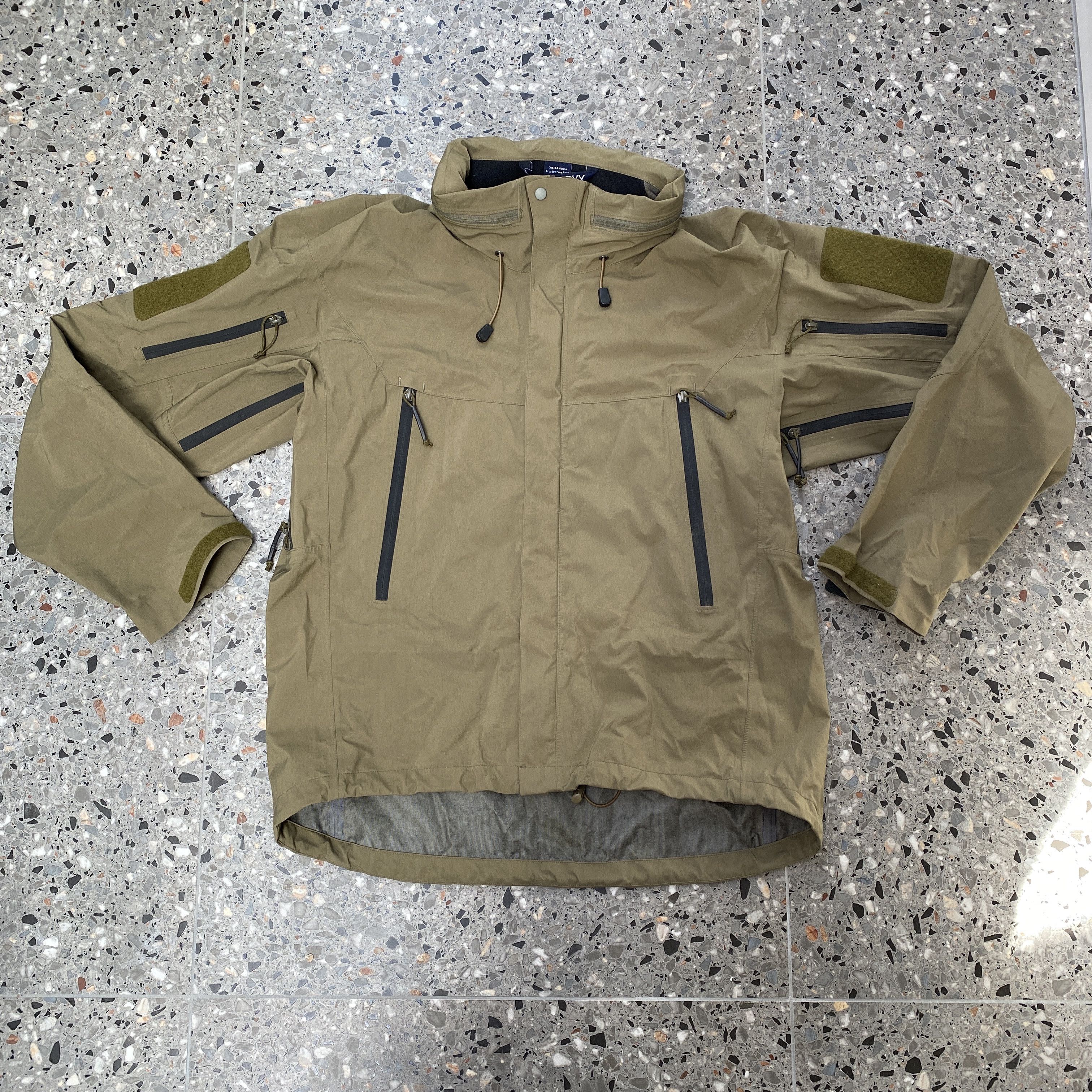 Arc'Teryx Arcteryx LEAF Alpha Gen 1 Gore-Tex Jacket | Grailed