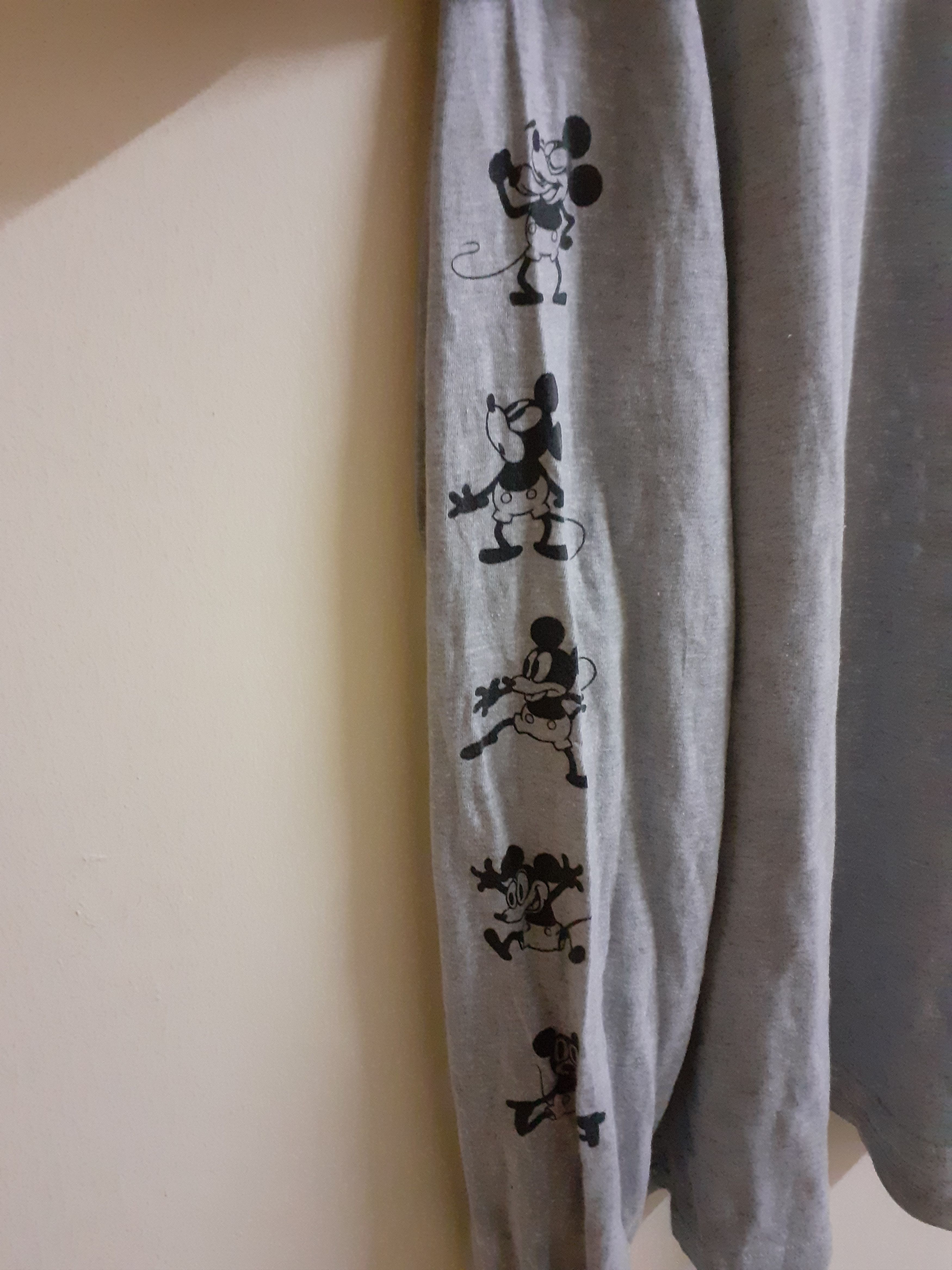 Disney × Vans Very Nice Design Vans X Disney Mickey Mouse Long Sleeve Size US XL / EU 56 / 4 - 4 Thumbnail
