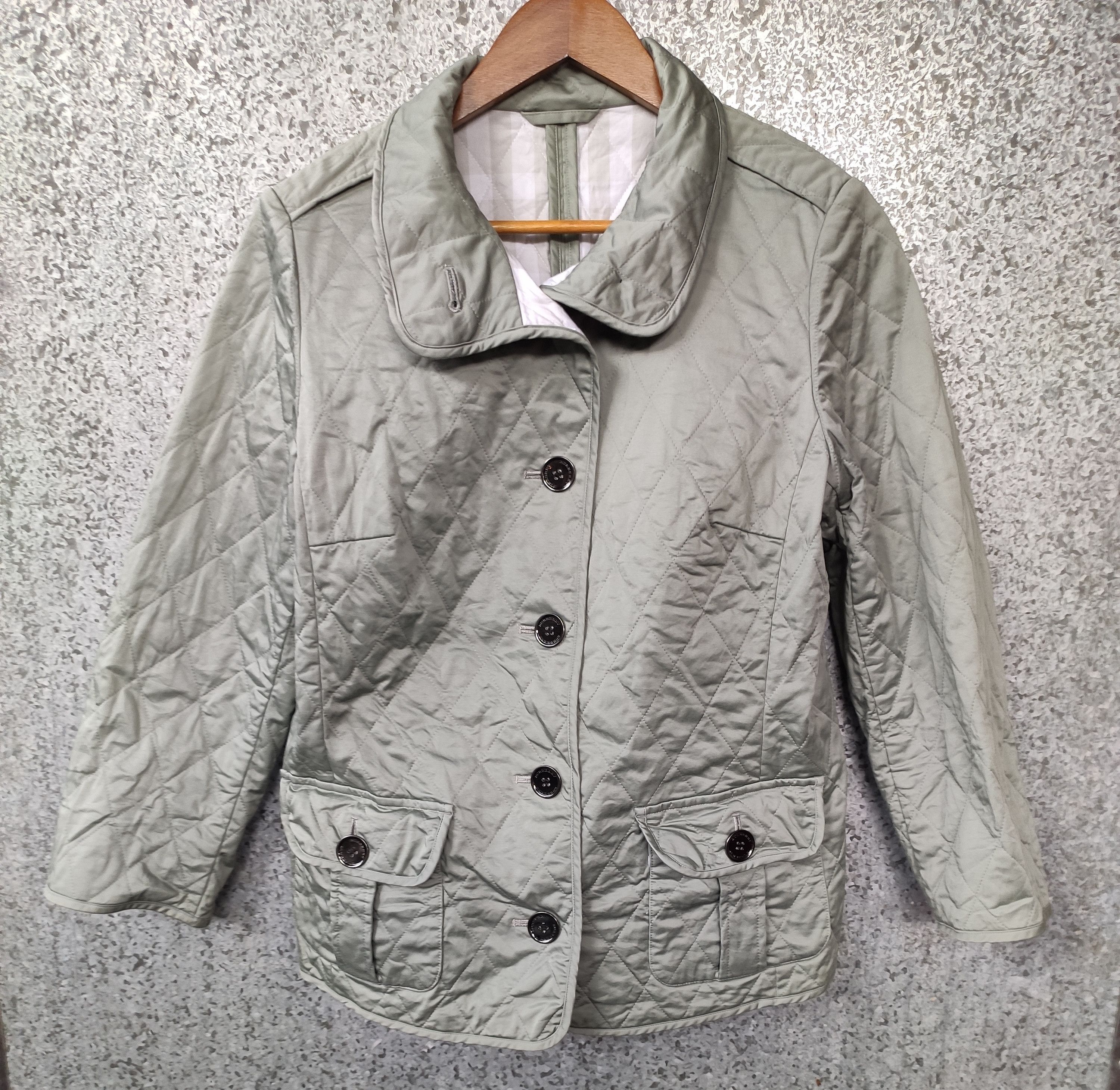 Burberry Burberry jacket burberry quilted jacket Size M / US 6-8 / IT 42-44 - 1 Thumbnail