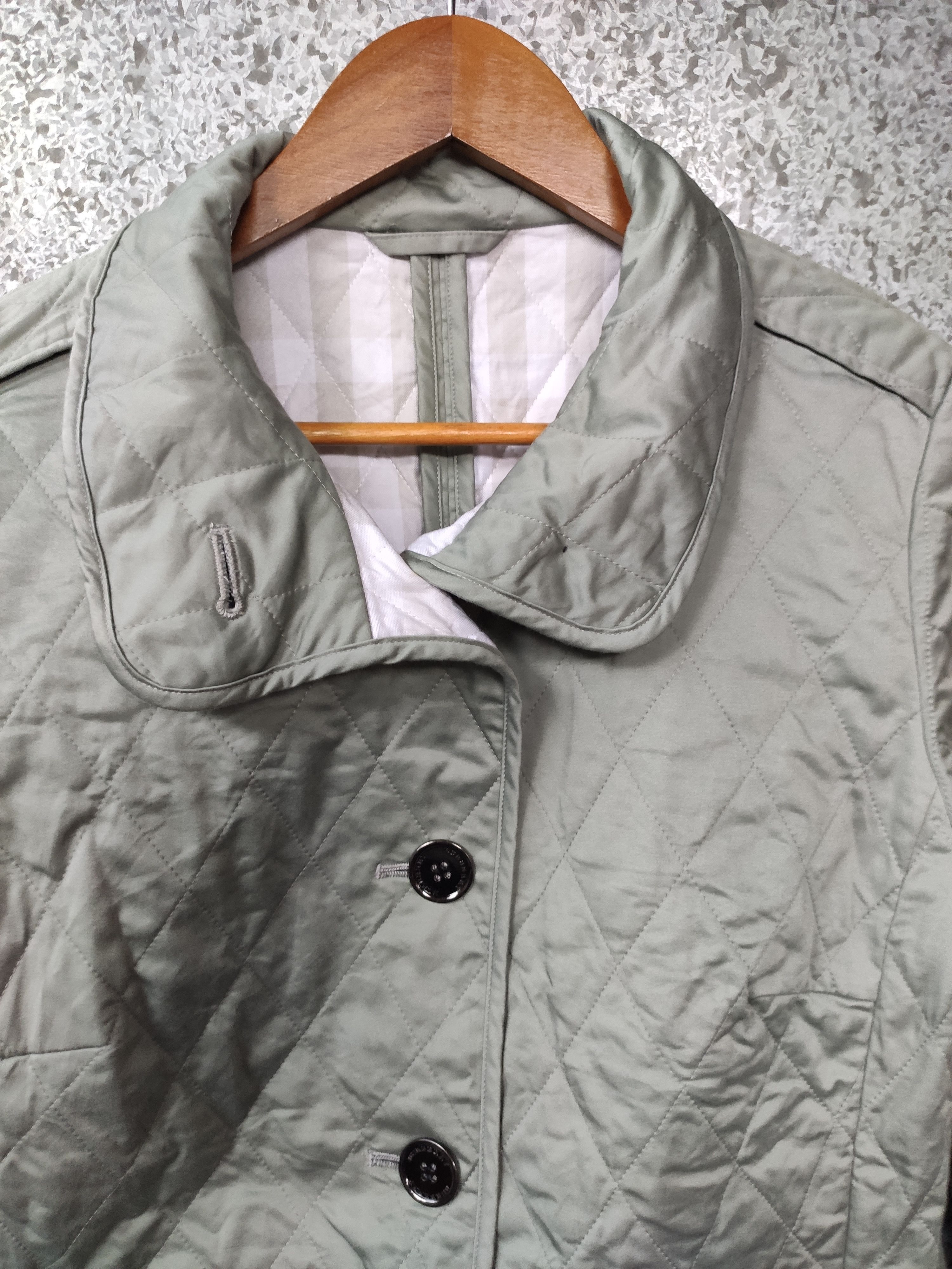 Burberry Burberry jacket burberry quilted jacket Size M / US 6-8 / IT 42-44 - 2 Thumbnail