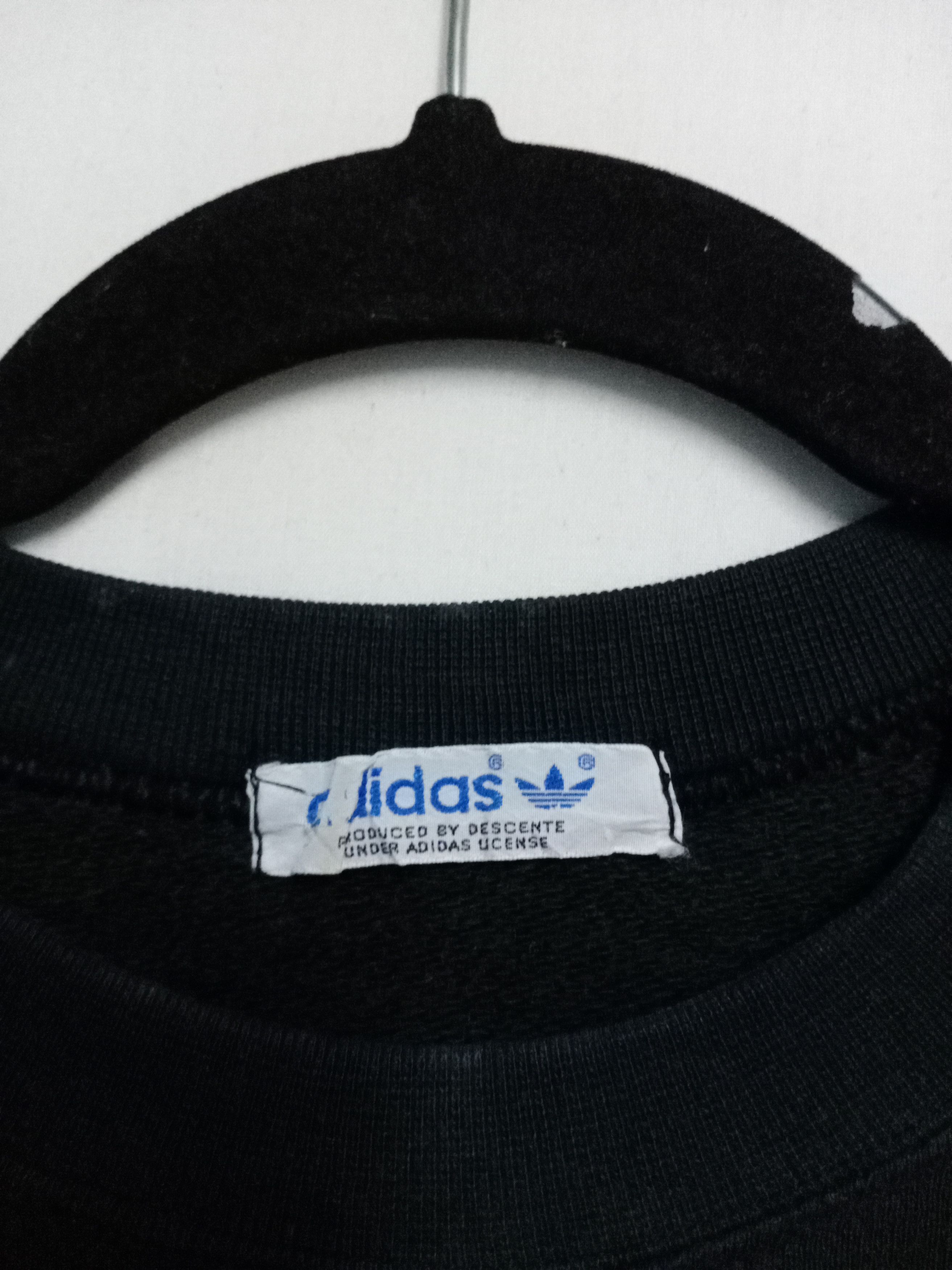 Adidas × Japanese Brand × Vintage Vtg 90s Adidas Flower Embroidery Logo Sweatshirt Size US L / EU 52-54 / 3 - 3 Thumbnail