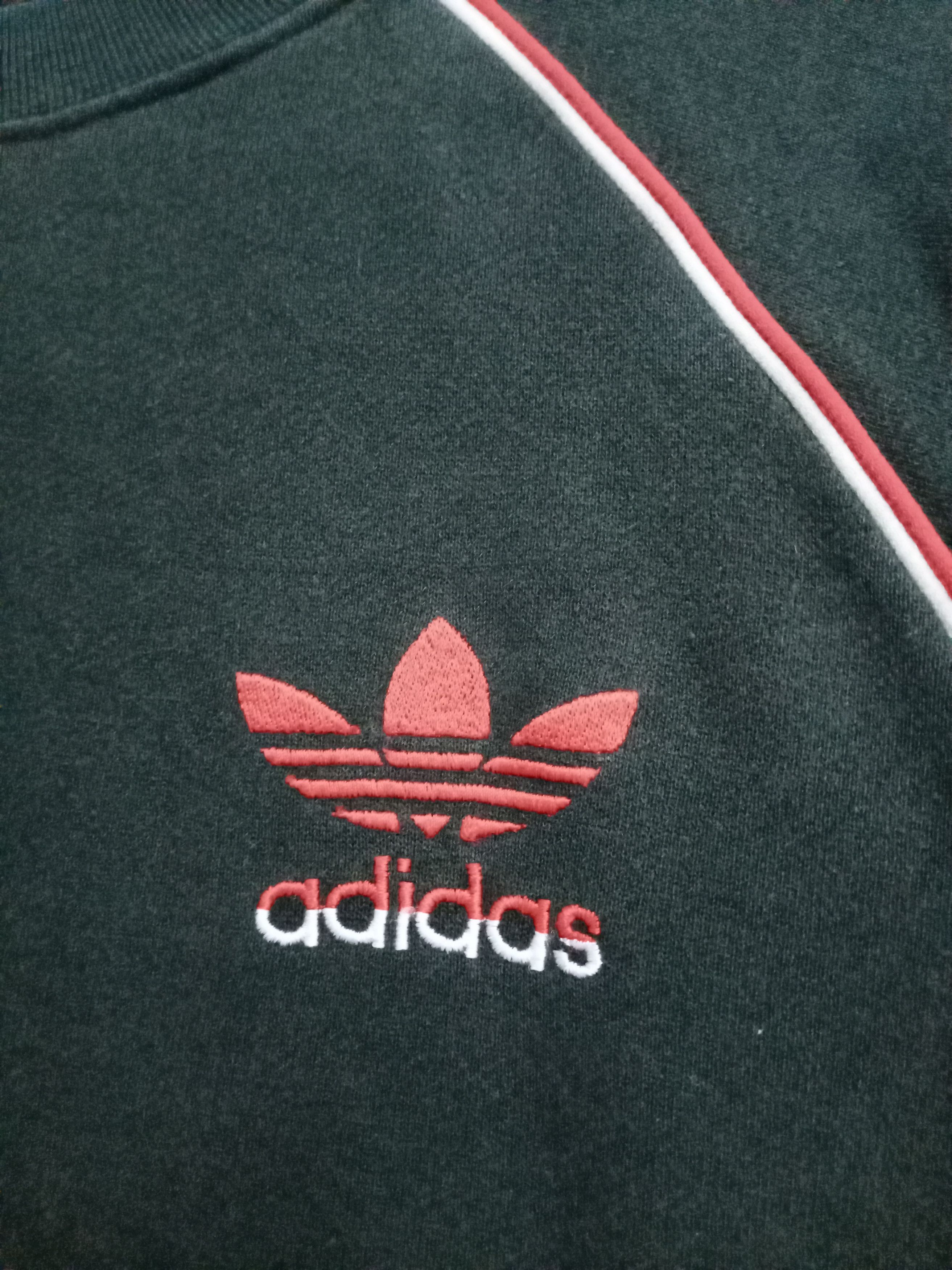 Adidas × Japanese Brand × Vintage Vtg 90s Adidas Flower Embroidery Logo Sweatshirt Size US L / EU 52-54 / 3 - 4 Thumbnail