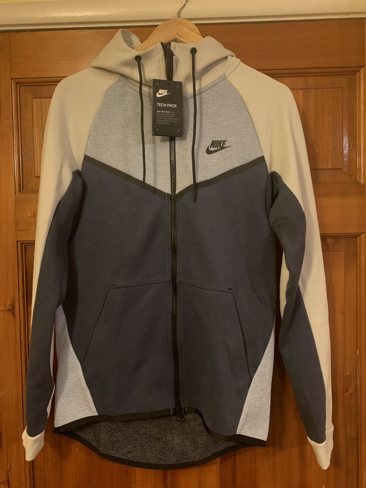 Nike *RARE* Brand New Nike Tech Fleece Hoodie - Size Small Size US S / EU 44-46 / 1 - 1 Thumbnail