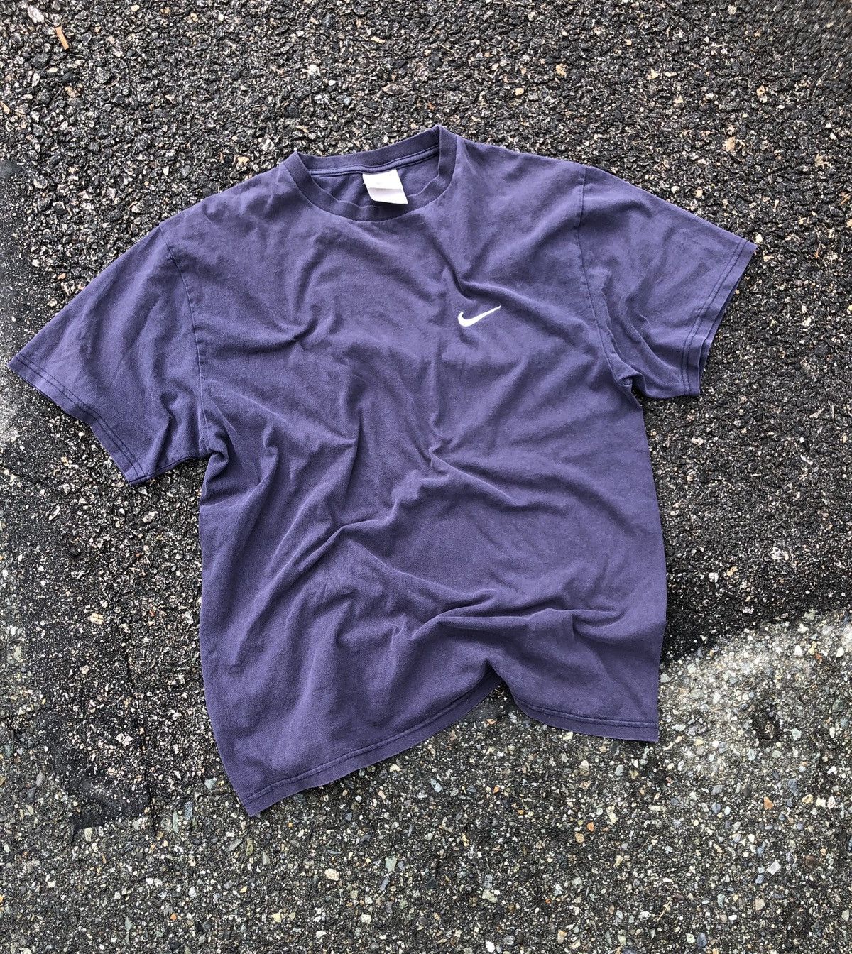 image of Vintage 90's Nike Essential Travis Style Tee in Black, Men's (Size Medium)