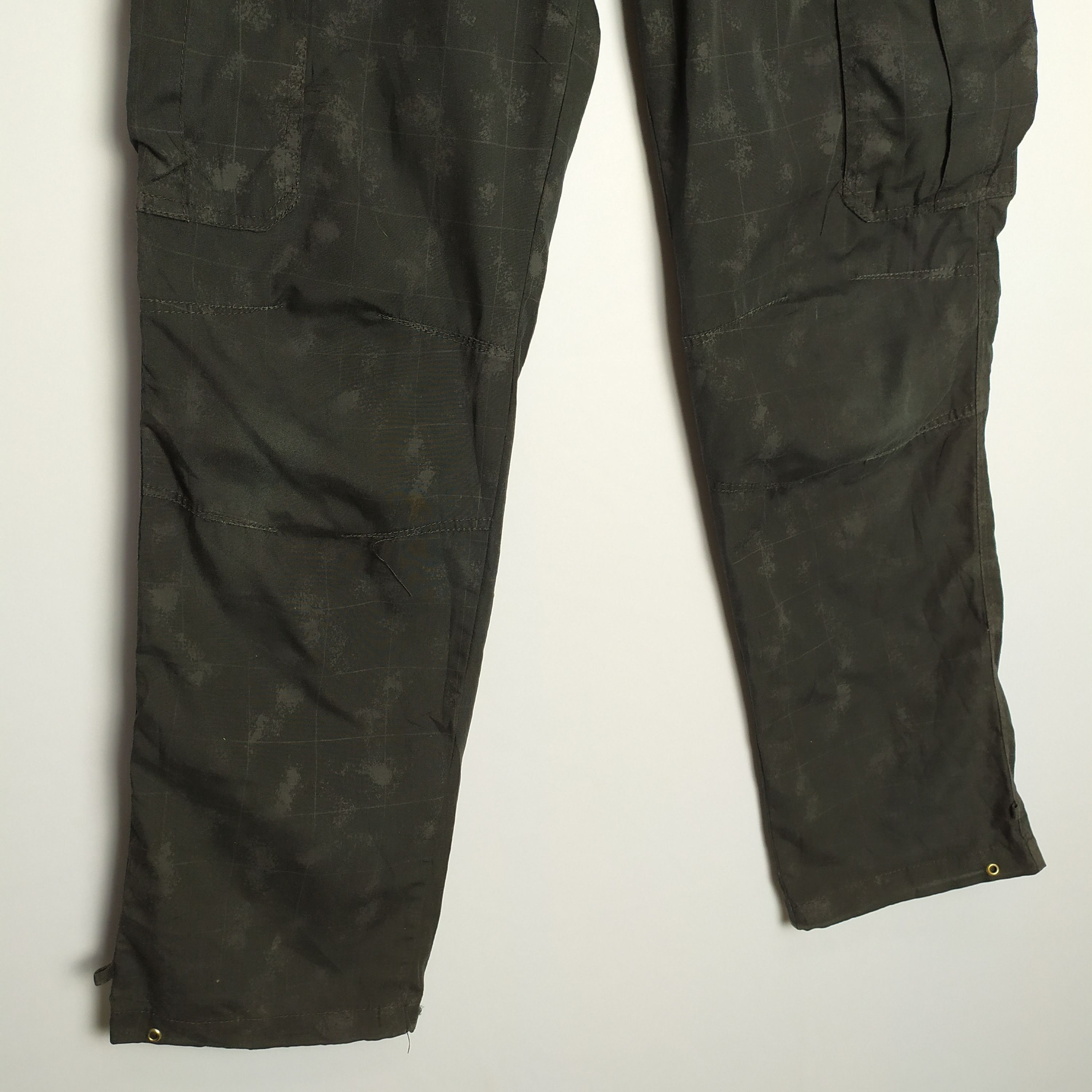 Japanese Brand Black Cargo Pants checked Plaid Size US 26 / EU 42 - 8 Thumbnail