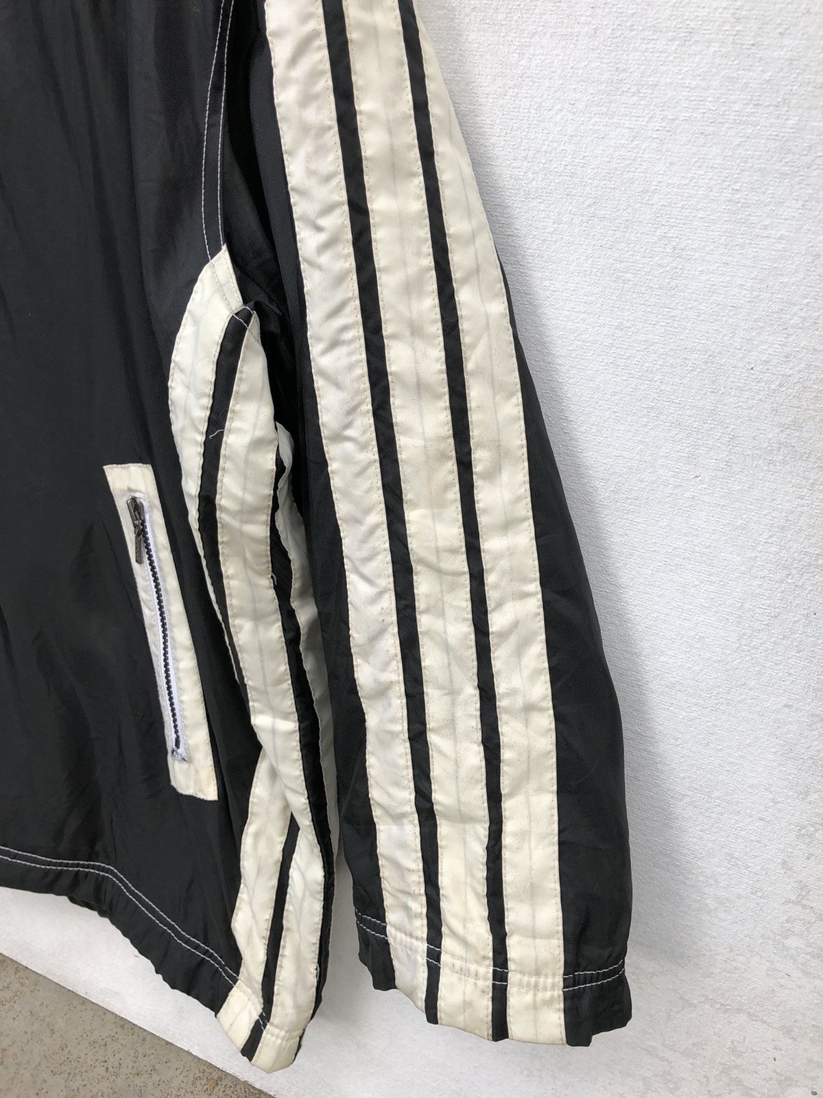 Adidas × Vintage Vintage Adidas Big Logo Windbreaker Jacket Size US L / EU 52-54 / 3 - 8 Thumbnail