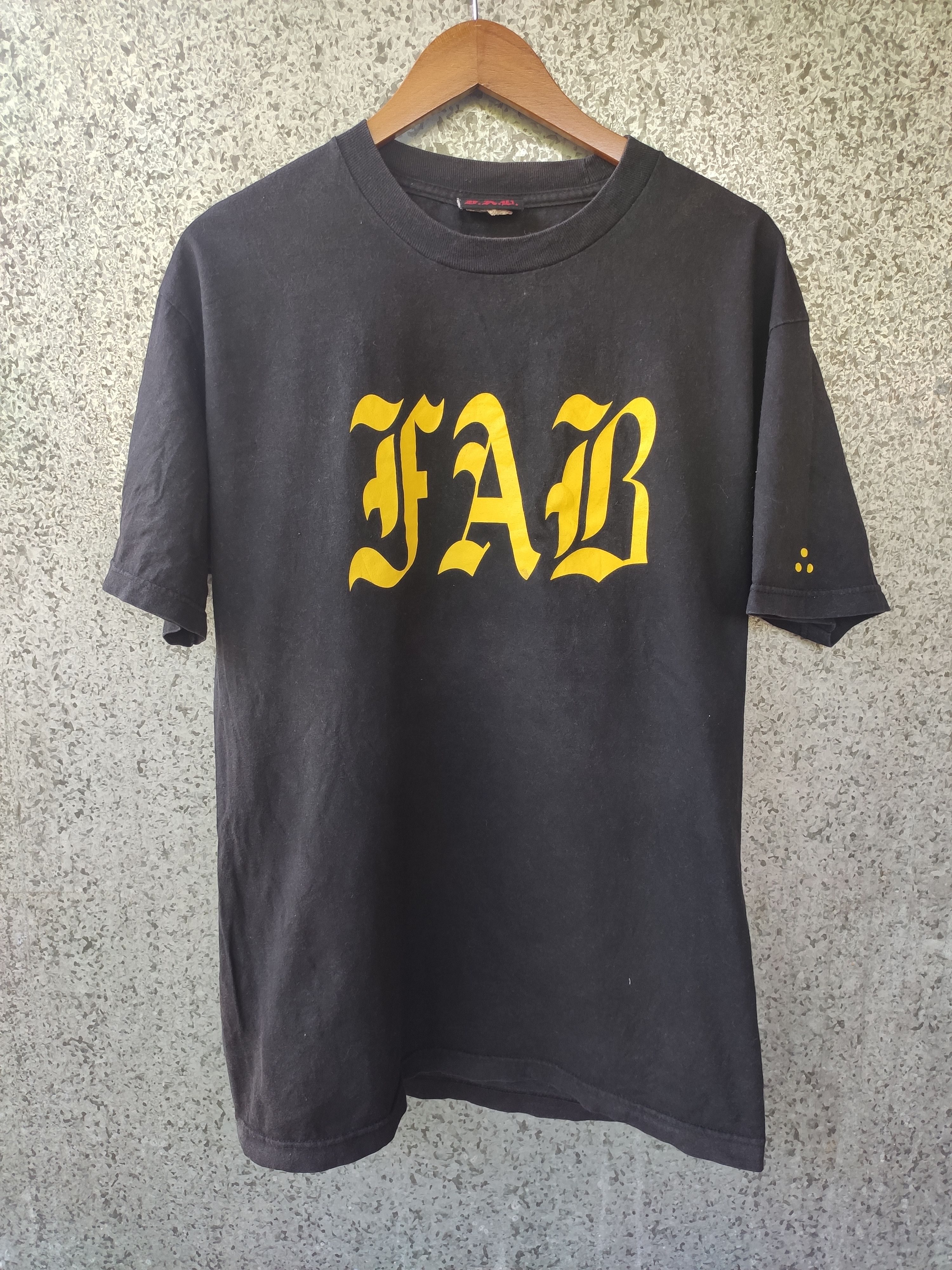 Band Tees × Vintage Vintage FAB T shirt for Hardcore Users Only Size US L / EU 52-54 / 3 - 1 Thumbnail