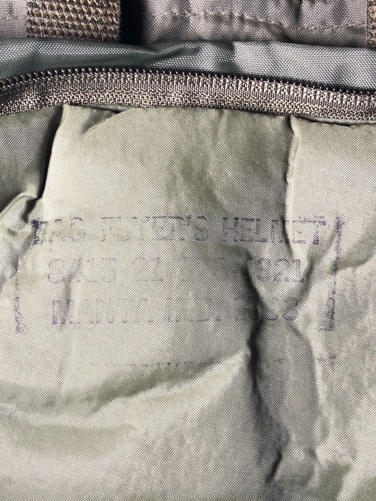 Vintage Rare Vintage 1993 NOS US Military Helmet Bag Padded Tote Size ONE SIZE - 5 Thumbnail