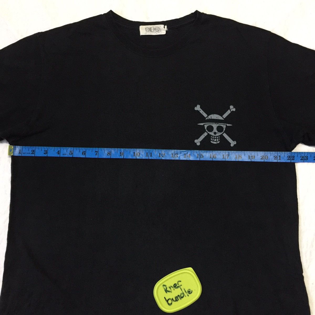 One Piece Japanese Anime ONE PIECE Tshirt Medium Size US L / EU 52-54 / 3 - 13 Thumbnail