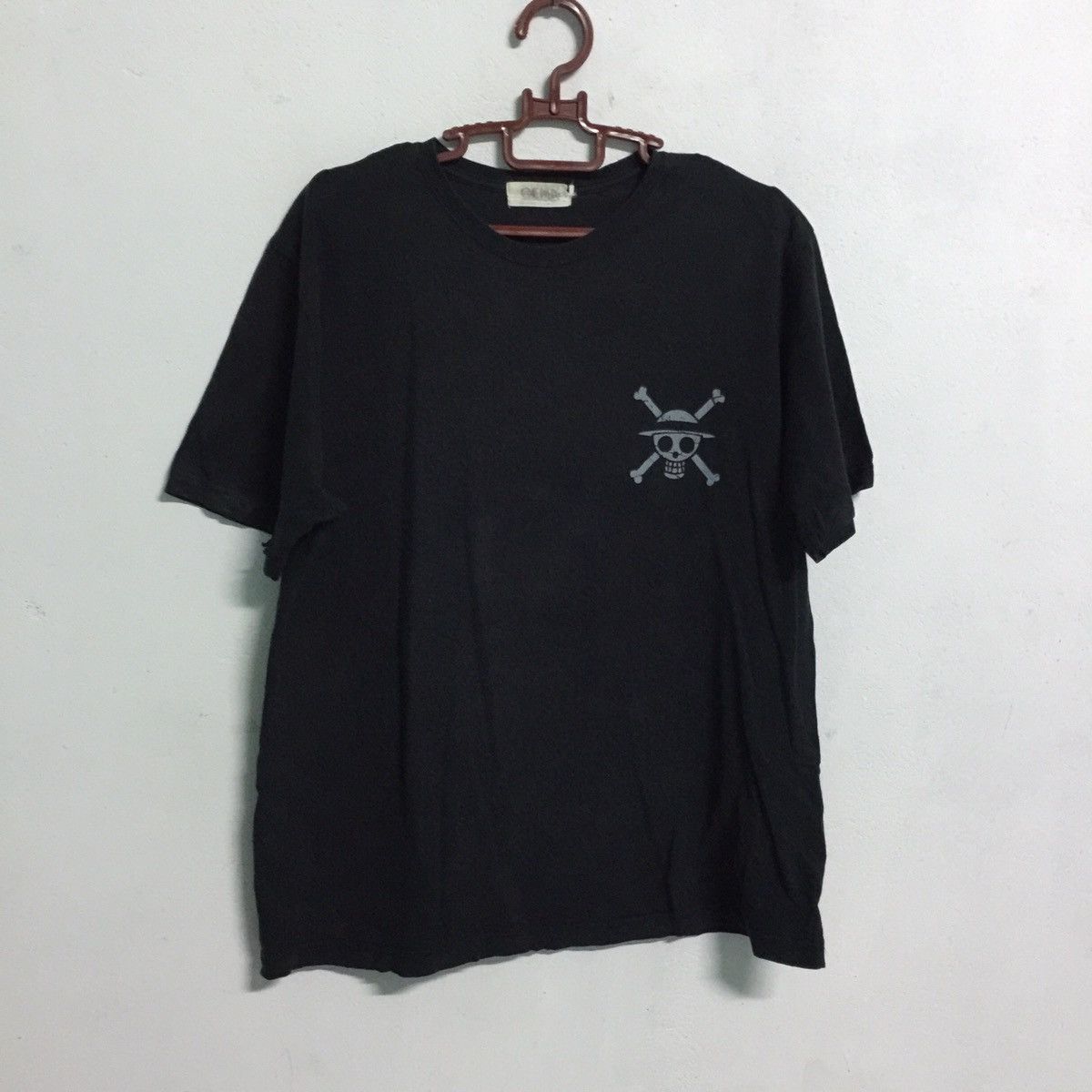 One Piece Japanese Anime ONE PIECE Tshirt Medium Size US L / EU 52-54 / 3 - 6 Thumbnail