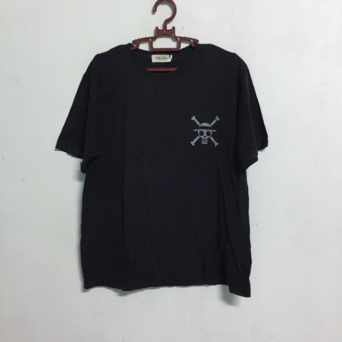 One Piece Japanese Anime ONE PIECE Tshirt Medium Size US L / EU 52-54 / 3 - 4 Thumbnail