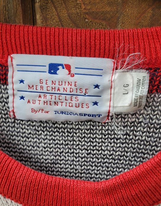 Vintage toronto blue Jays Tasmania embroidered sweater Travis Kanye