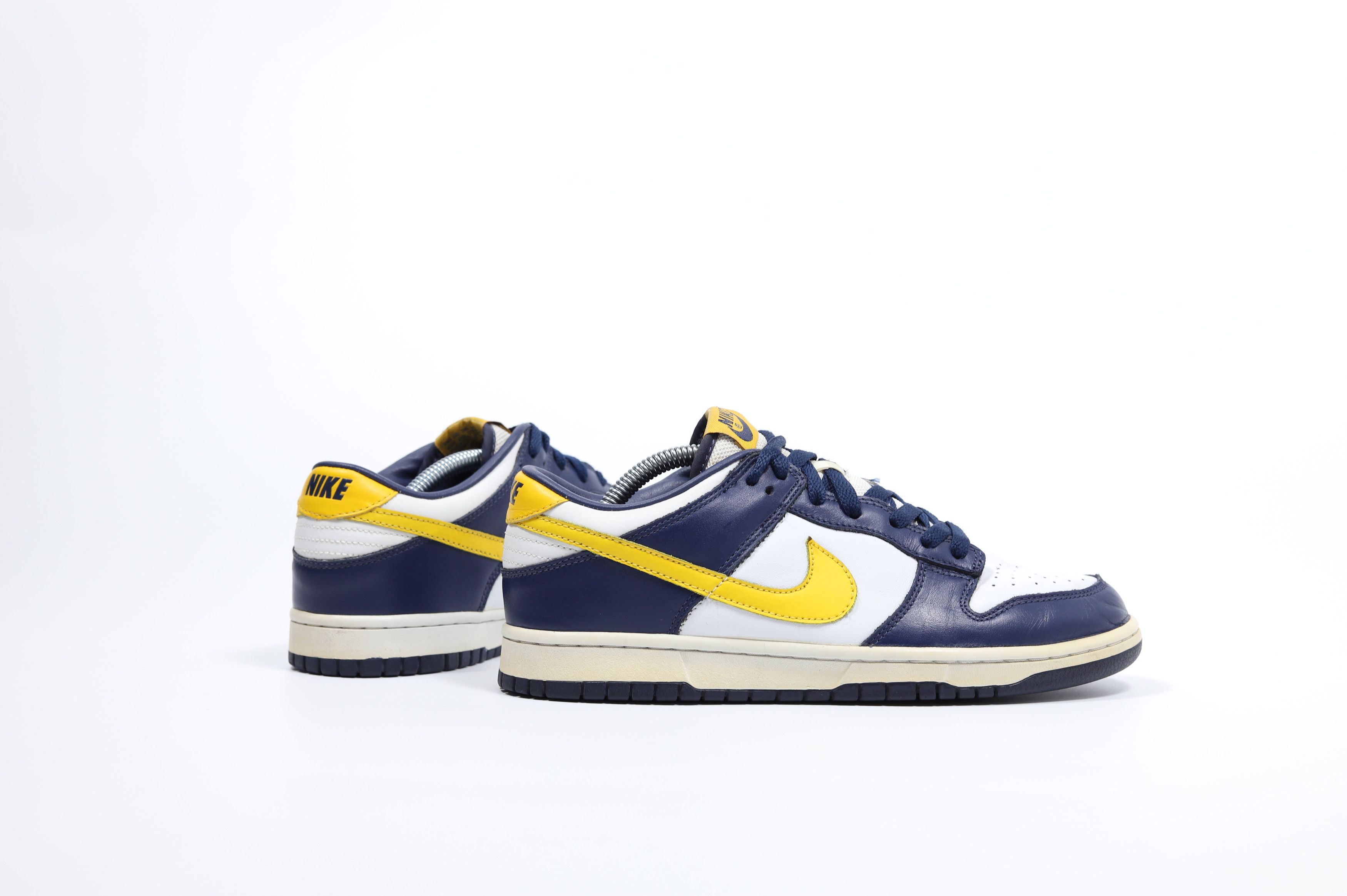 Nike RARE! 2004 Nike Dunk Low Michigan Size US 8.5 / EU 41-42 - 3 Thumbnail