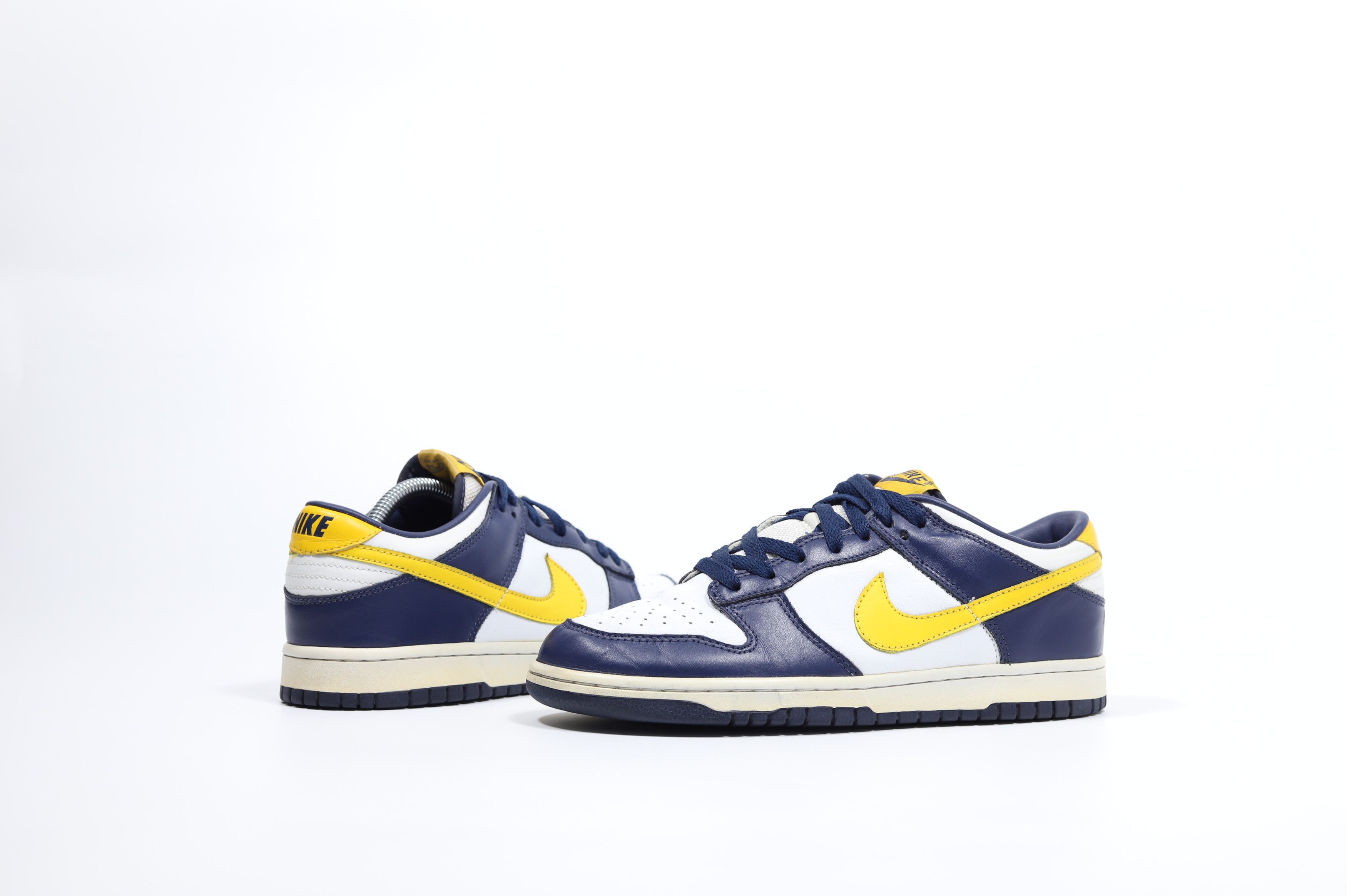 Nike RARE! 2004 Nike Dunk Low Michigan Size US 8.5 / EU 41-42 - 2 Thumbnail