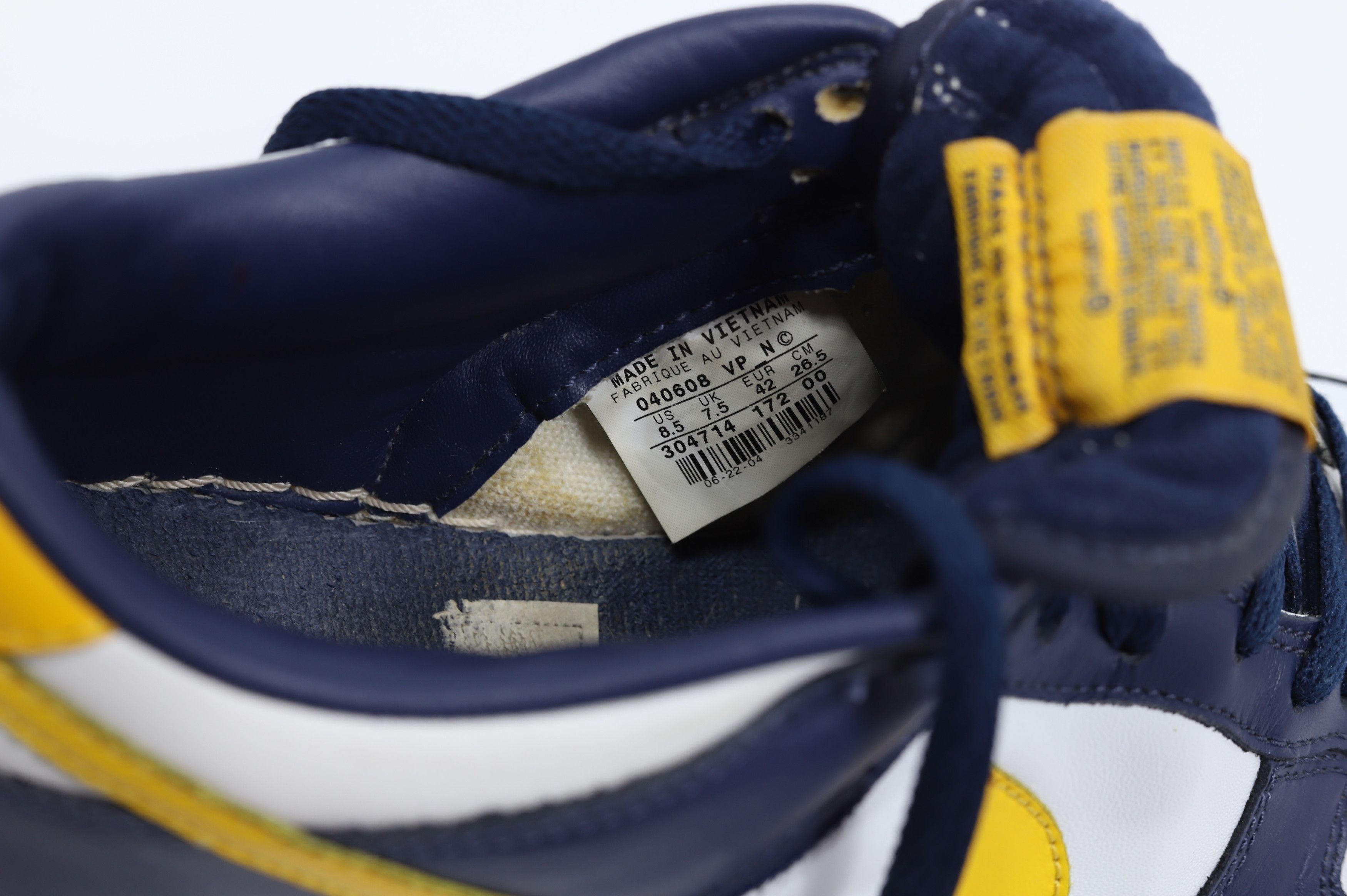 Nike RARE! 2004 Nike Dunk Low Michigan Size US 8.5 / EU 41-42 - 12 Thumbnail
