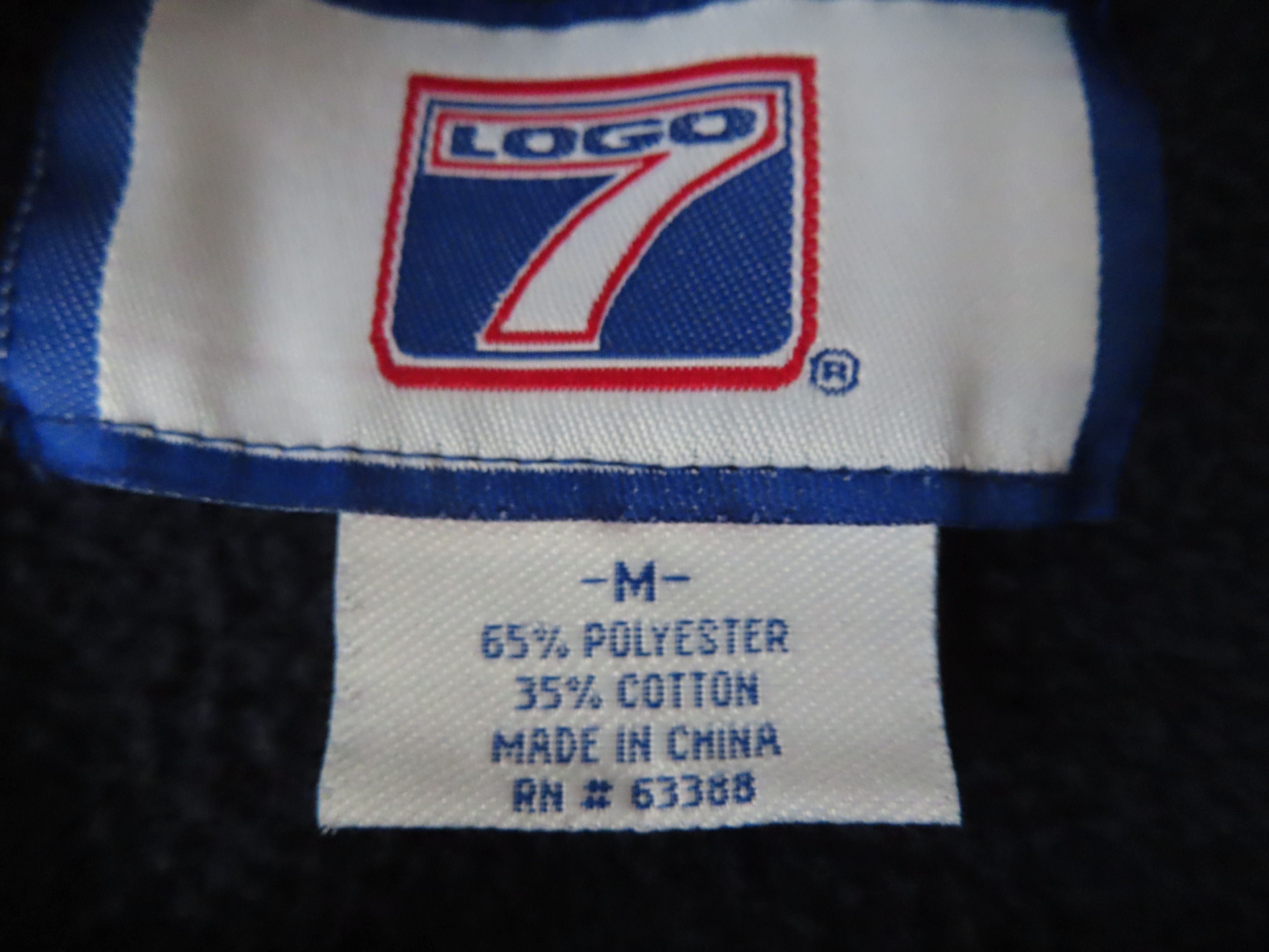 Logo 7 vintage rare Logo 7 Houston Rockets Sweater sz M Size US M / EU 48-50 / 2 - 5 Thumbnail