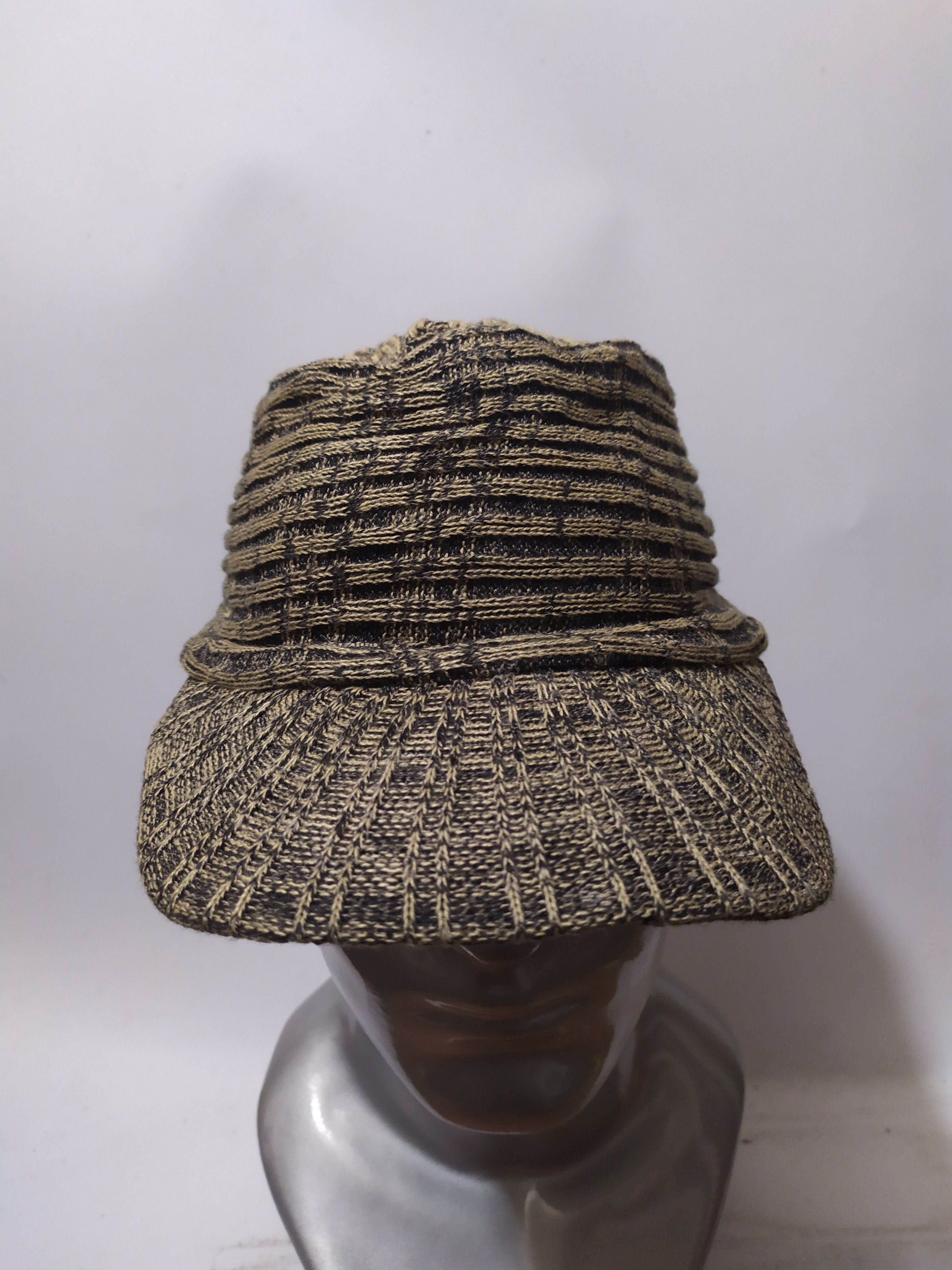 Japanese Brand 🔥Unknown Japanese Hats Classic Casual Design Knitted Size ONE SIZE - 4 Thumbnail