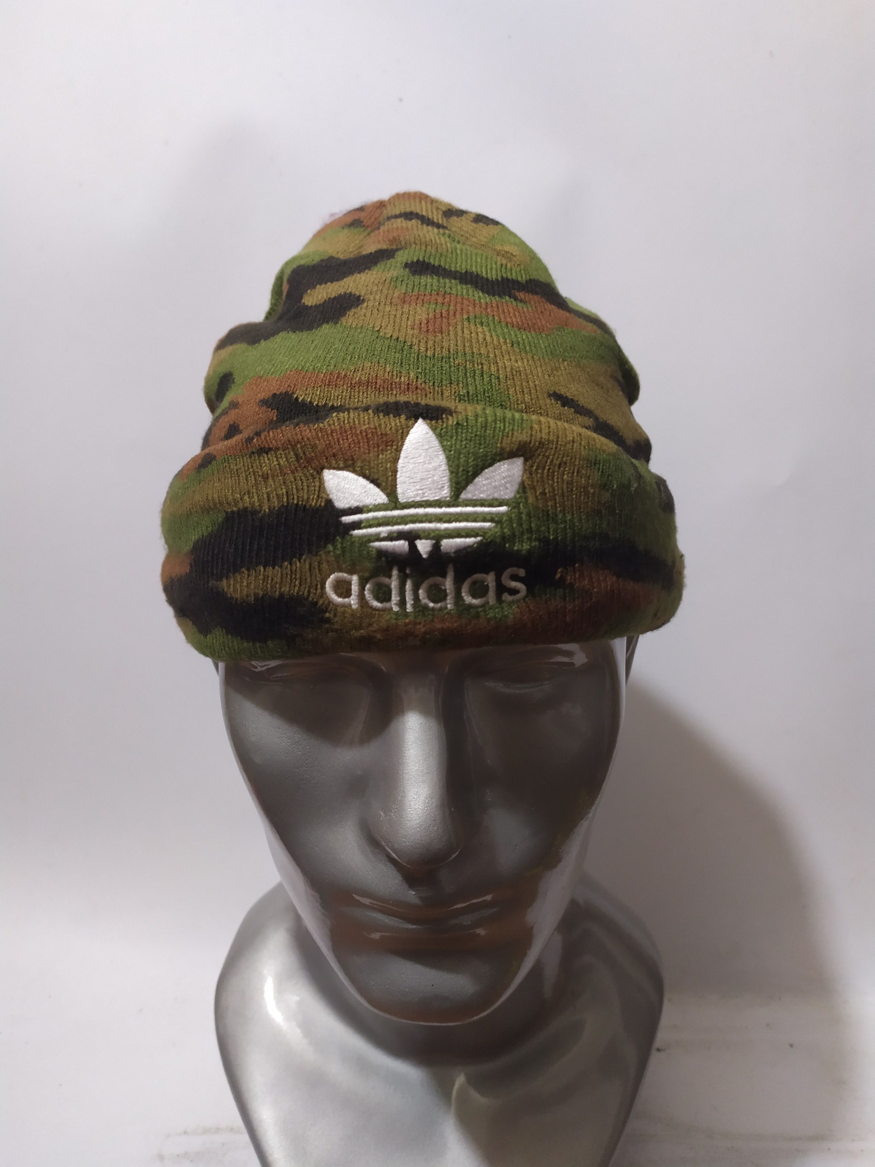 Adidas × Vintage Adidas Camo Beanie Big Embroidery Trefoil Logo Hats Size ONE SIZE - 1 Thumbnail