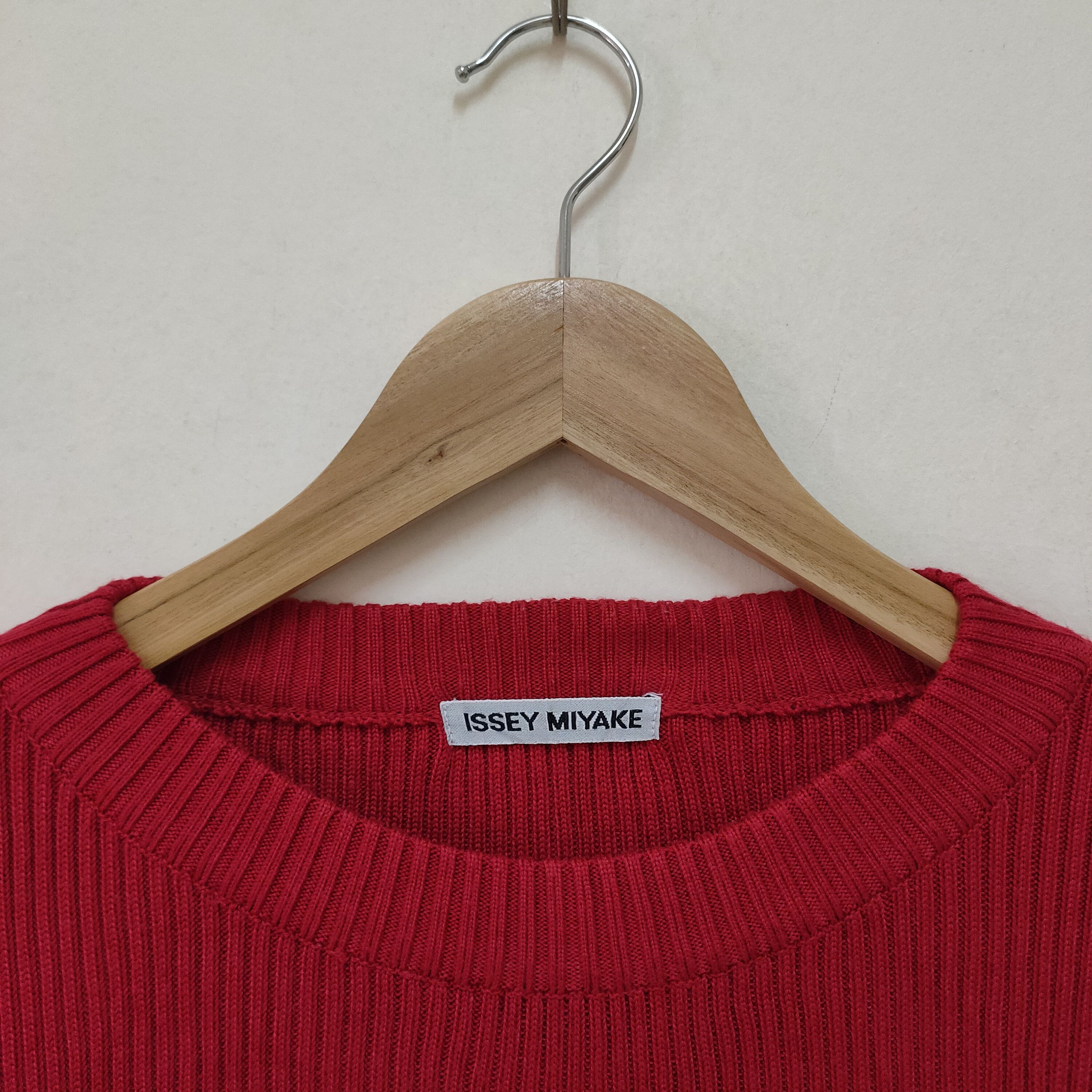 Issey Miyake Issey miyake knitwear red colour shirt Size US M / EU 48-50 / 2 - 3 Thumbnail