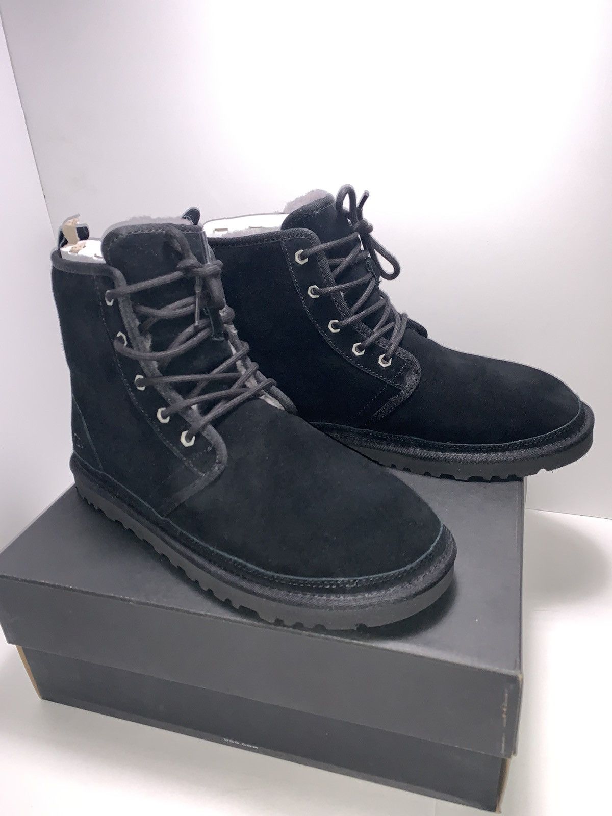 New Ugg Men’s Harkley Black Chukka Boots Multiple Sizes