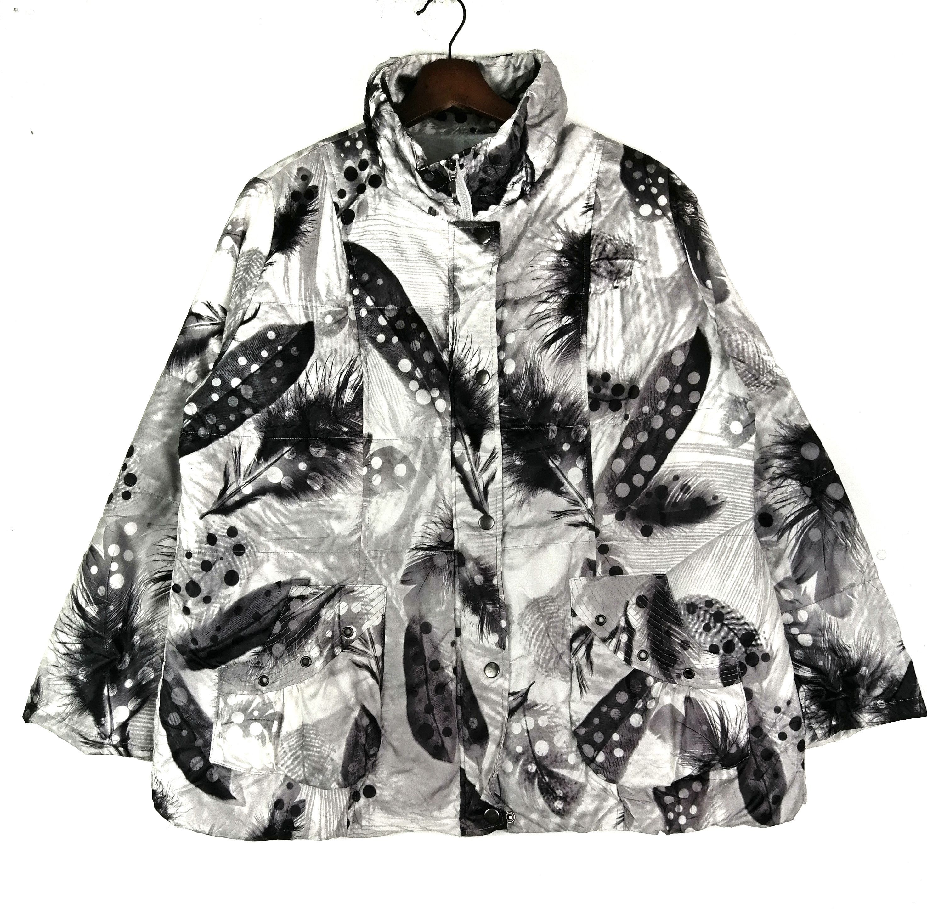 Japanese Brand Winter Flora Jacket Full Print in size L Size US L / EU 52-54 / 3 - 1 Thumbnail