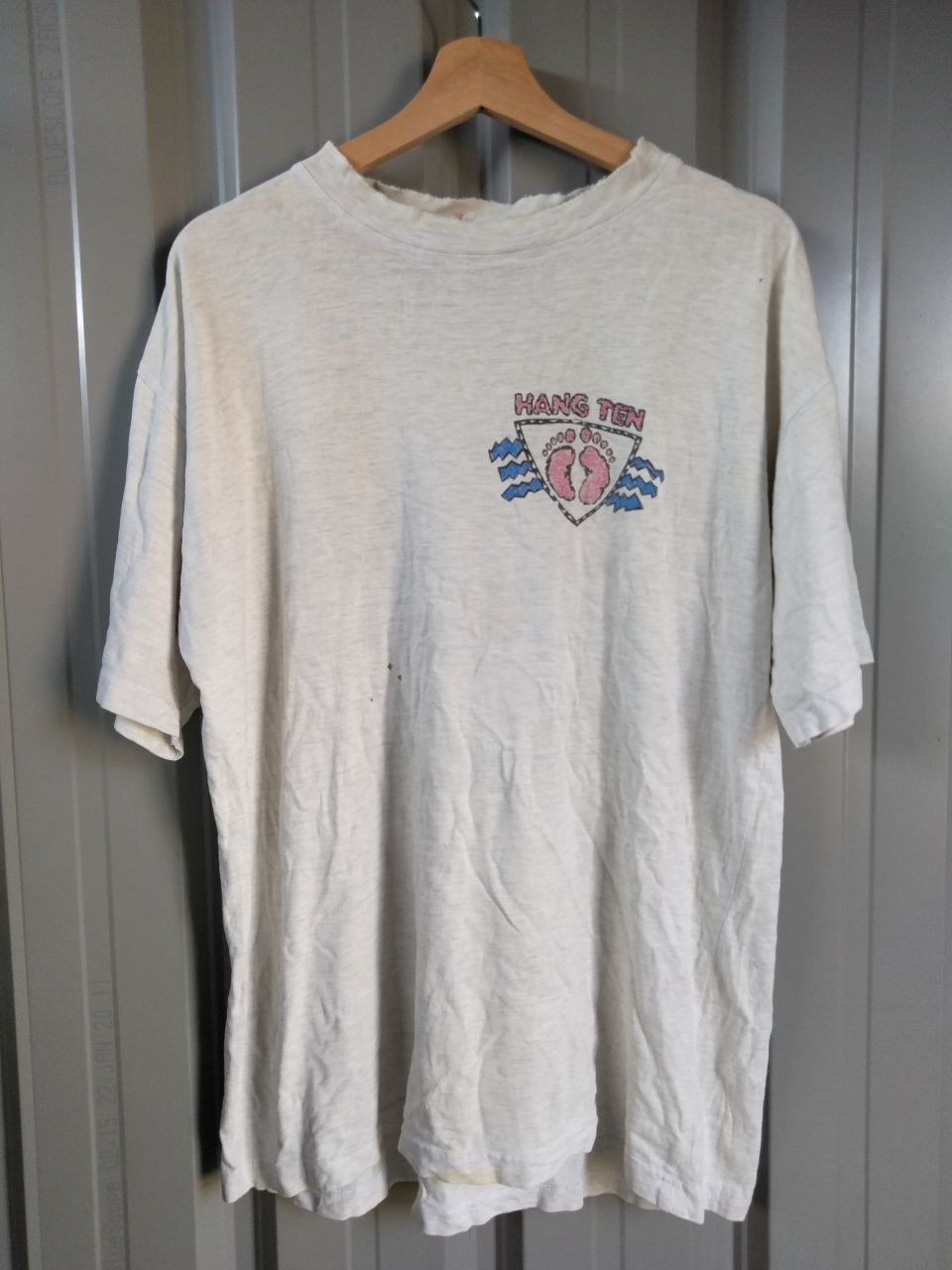 Hang Ten 💥90s HANG TEN Hawaiian Distressed Destroyed SURF TEE Size US L / EU 52-54 / 3 - 5 Thumbnail