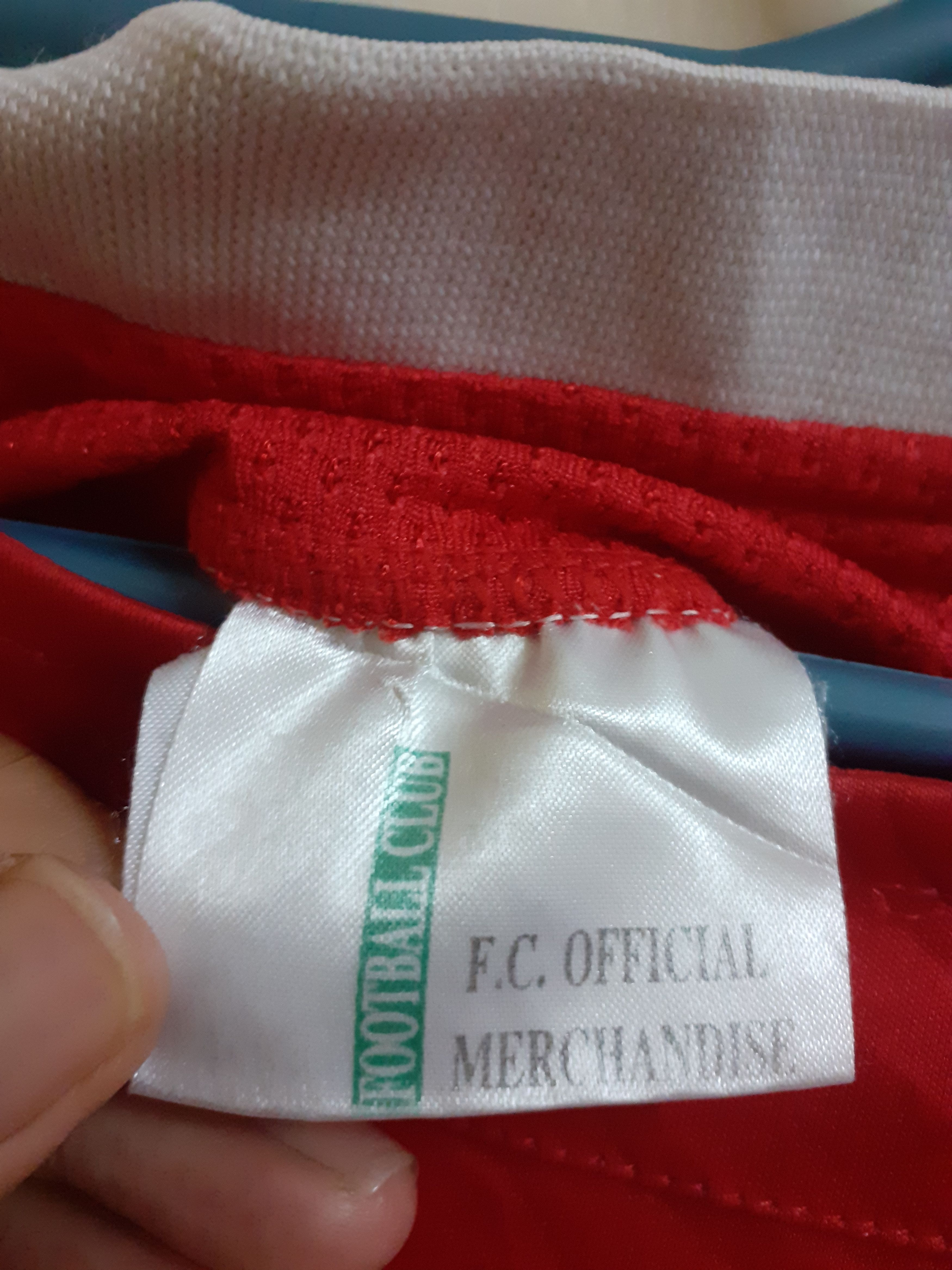 Vintage Liverpool 2002/2003 Harry Kewell Home Kits Size US L / EU 52-54 / 3 - 7 Thumbnail
