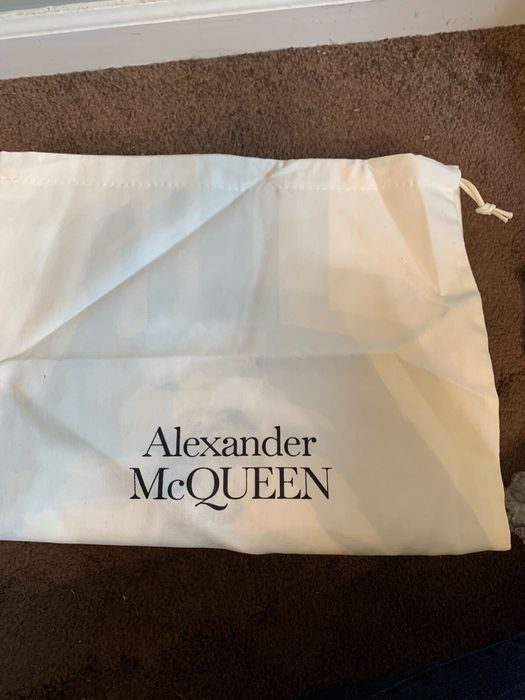Alexander McQueen Alexander McQueen Oversized Sneaker Paint Dipped