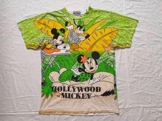 Mickey Mouse Super Rare!Vintage 90s Mickey Mouse Full Print Tshirt Size US L / EU 52-54 / 3 - 1 Thumbnail