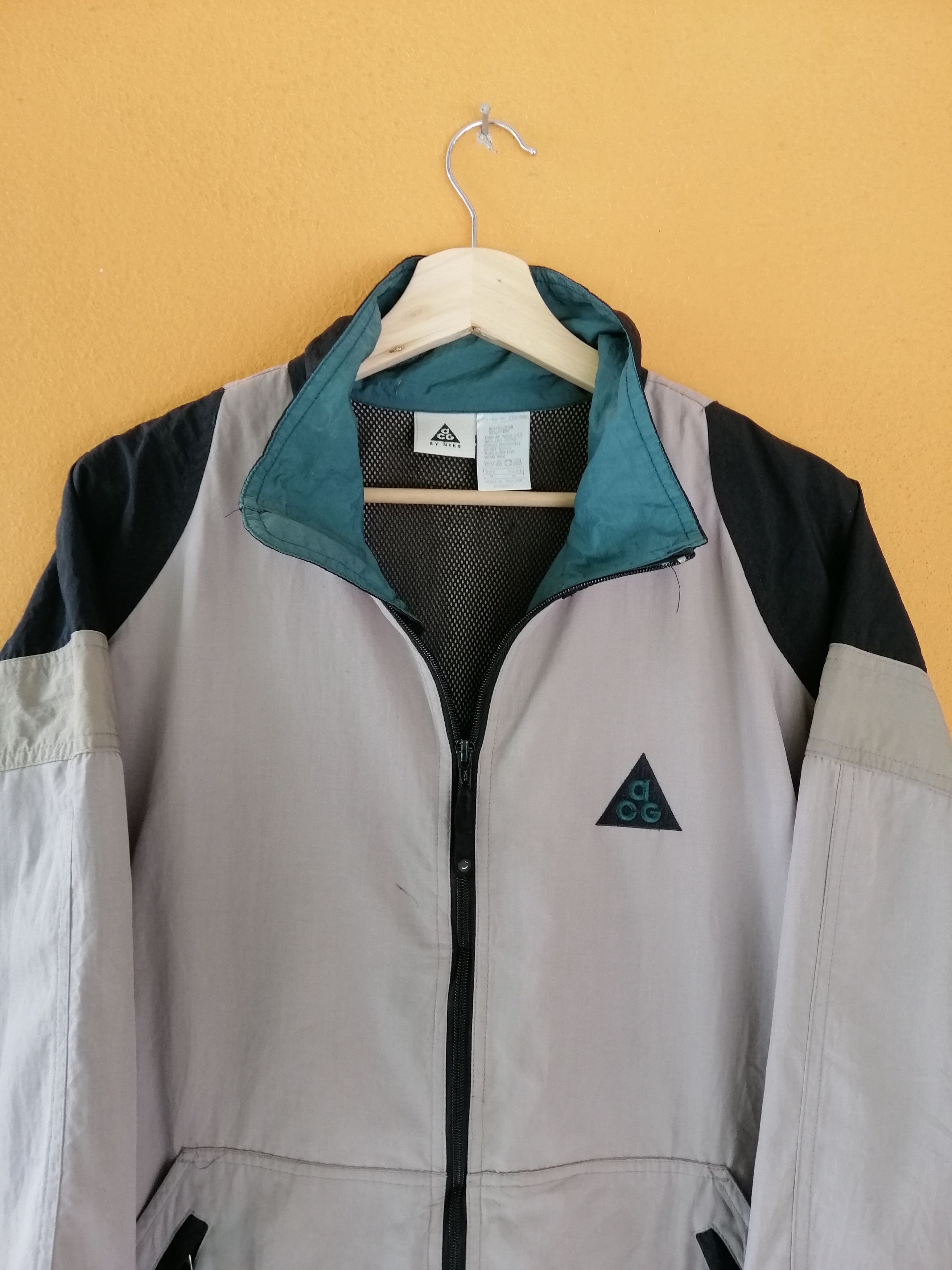 Nike Vintage Nike ACG Zipper Up Jacket B21 Size US XL / EU 56 / 4 - 2 Thumbnail