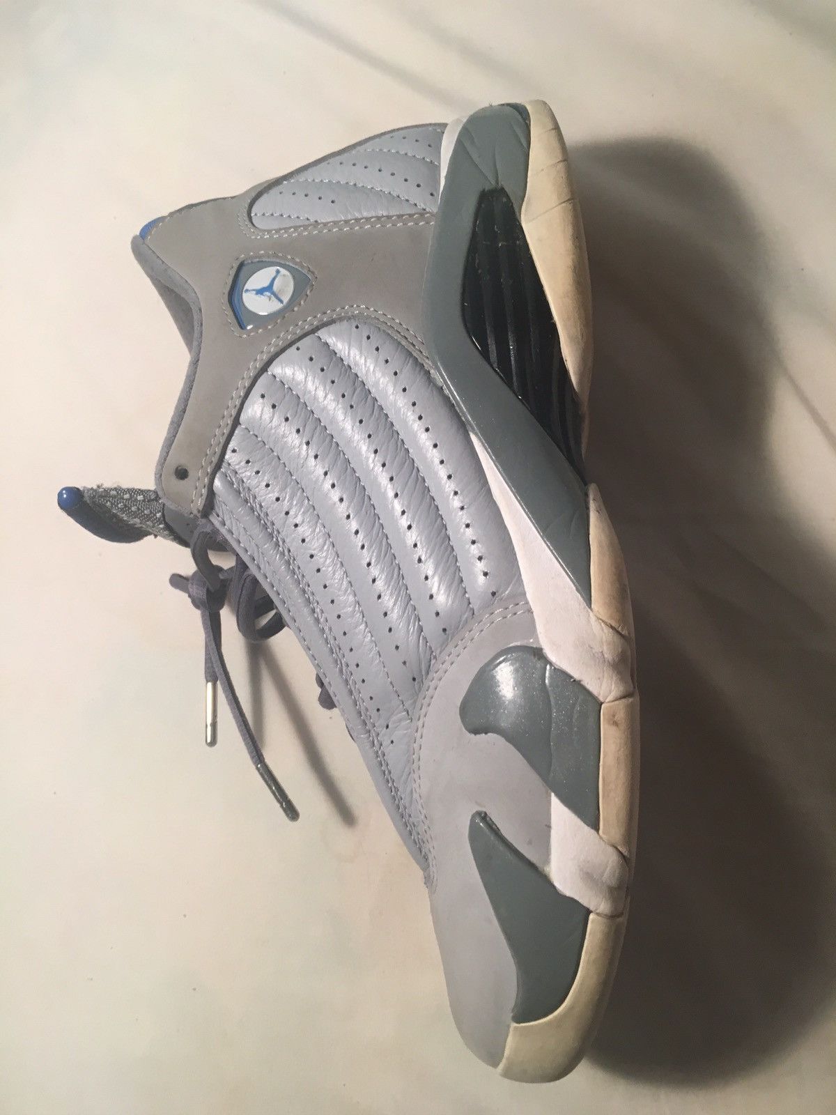 Jordan Brand Wolf Grey 14s | Grailed