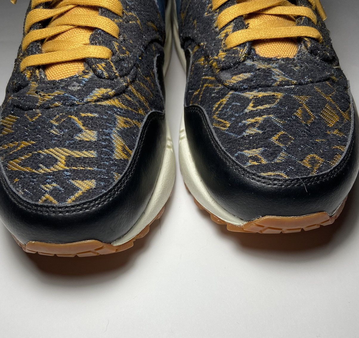 Nike Nike Air Max 1 Curtains Pack 454746-003 Size US 8 / IT 38 - 10 Thumbnail