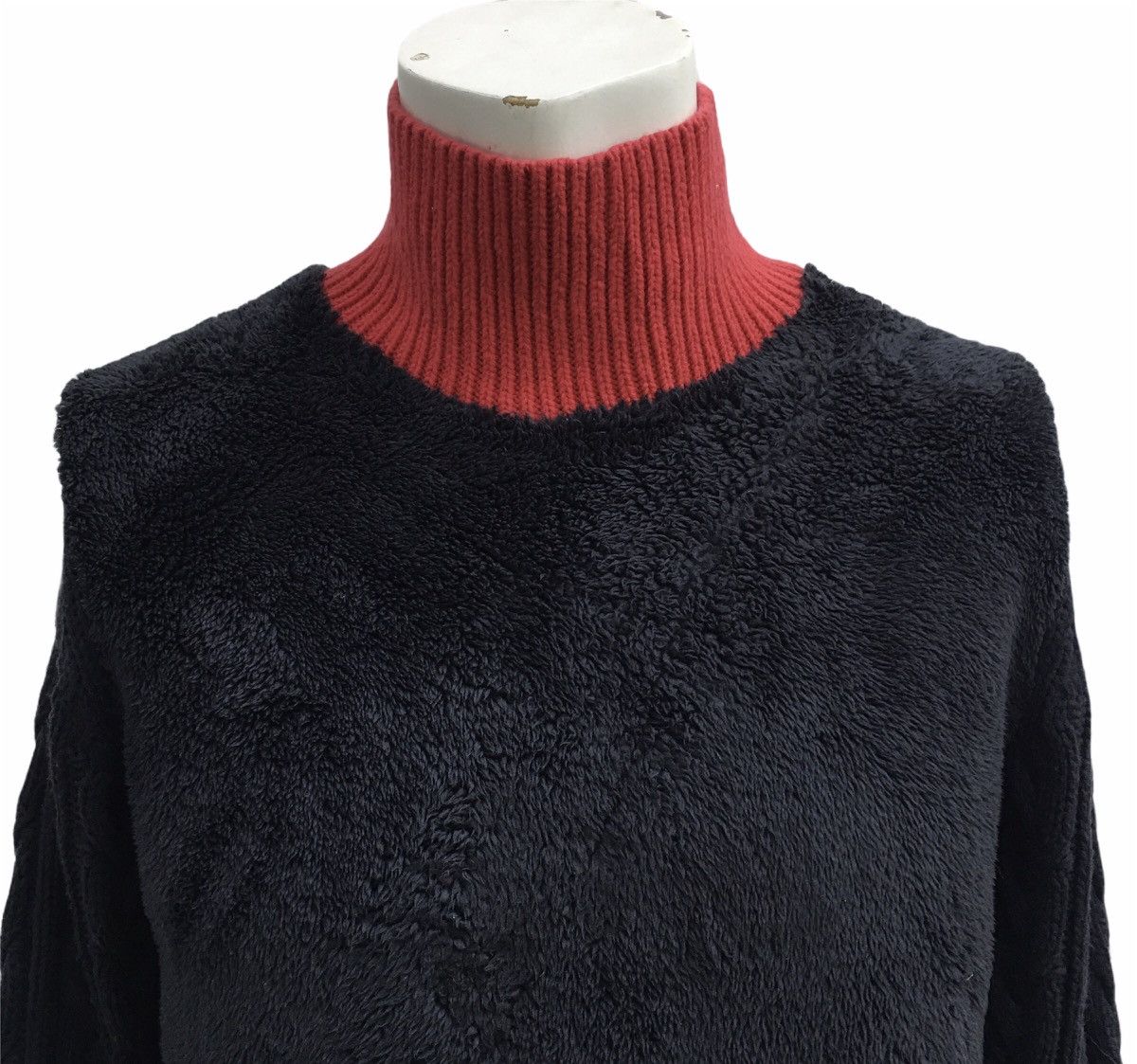 Undercover Undercover x Uniqlo Bulky LongSleeve Size US S / EU 44-46 / 1 - 5 Thumbnail