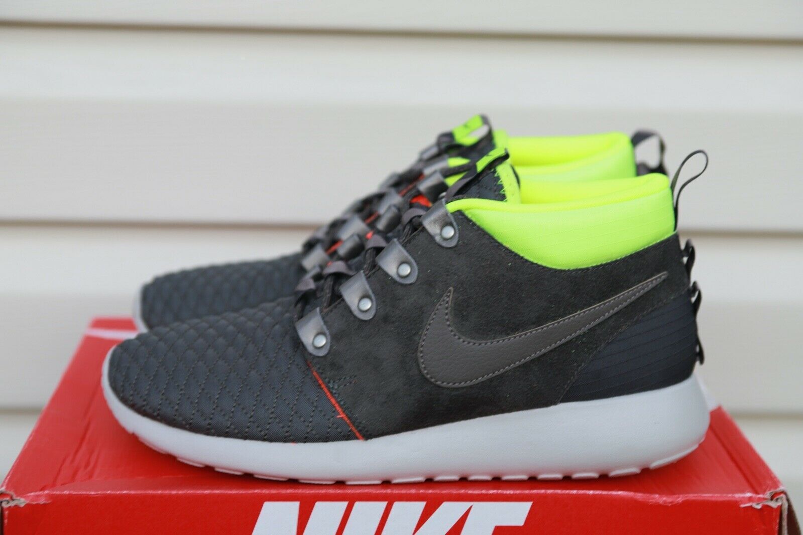 Nike Rosherun Sneakerboot Newsprint Suede Pink Lime Sz