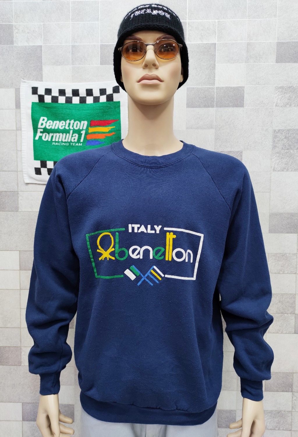 Benetton Vintage 90's BENETTON Italy Crewneck Sweater Size US L / EU 52-54 / 3 - 1 Thumbnail