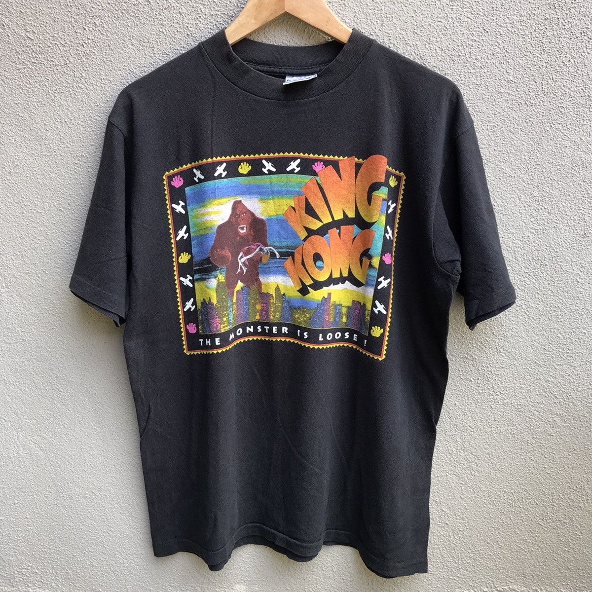 Vintage Vintage KING KONG movie tee jurassic park jumanji titanic Size US L / EU 52-54 / 3 - 2 Thumbnail