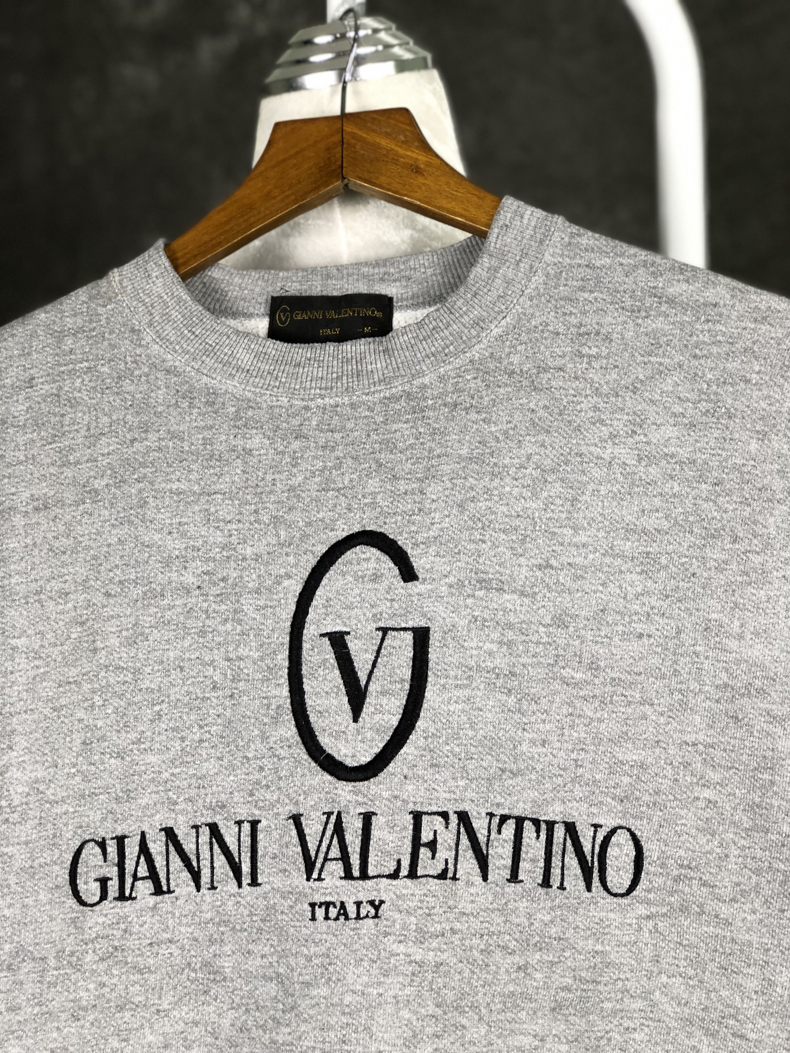 Giovanni Valentino × Valentino Gianni Valentino crew neck spell out logo Size US M / EU 48-50 / 2 - 3 Thumbnail