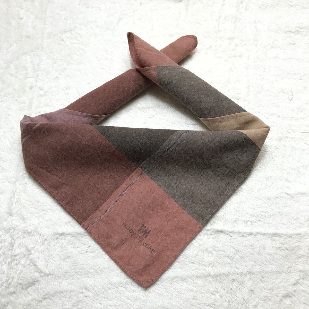 Issey Miyake ISSEY MIYAKE bandana handkerchief neckerchief scarf Size ONE SIZE - 1 Thumbnail