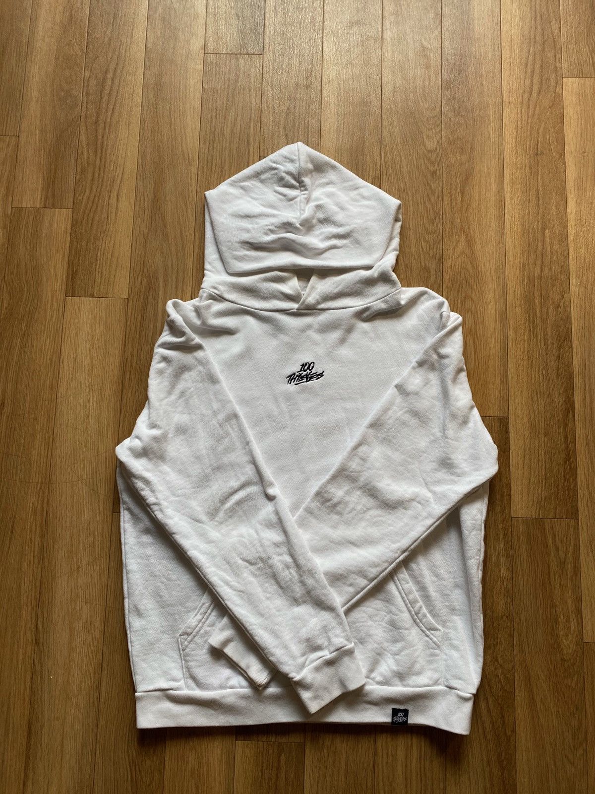 100 thieves best sale hoodie cream